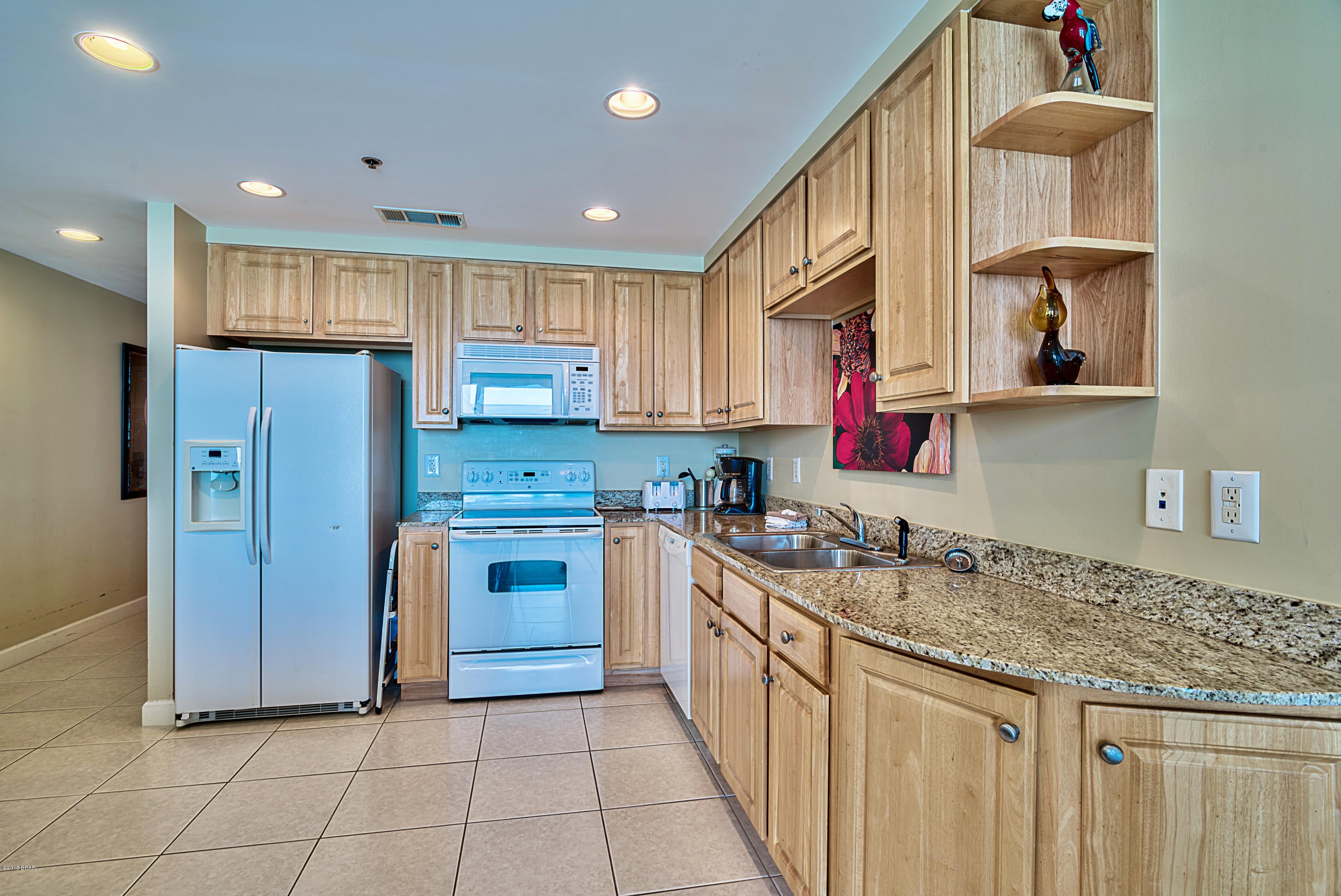 Splash Condo - Residential