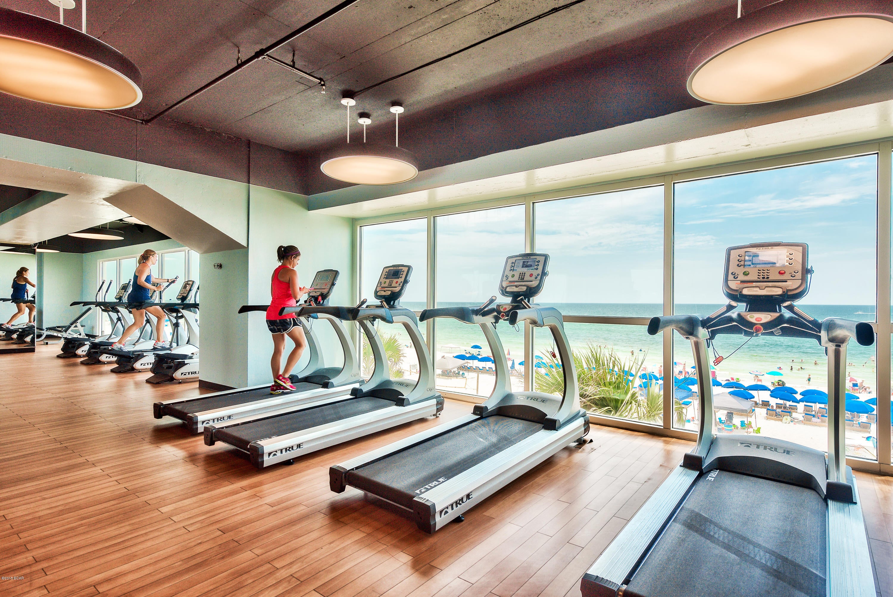 Splash Condo - Residential