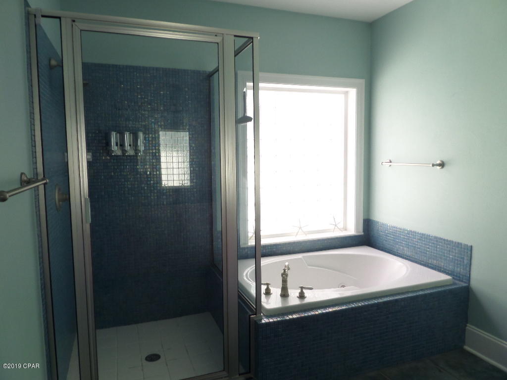 Holiday Beach Unit 16 - Residential Lease