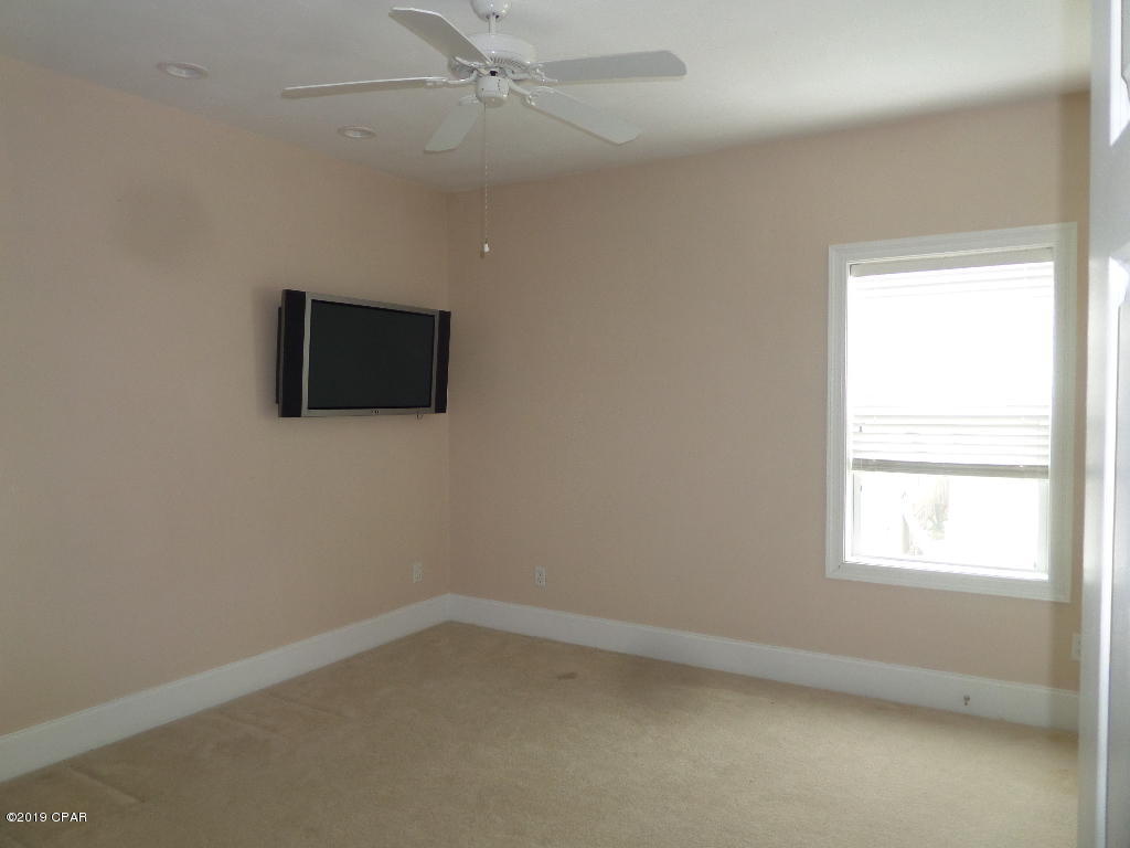 Holiday Beach Unit 16 - Residential Lease