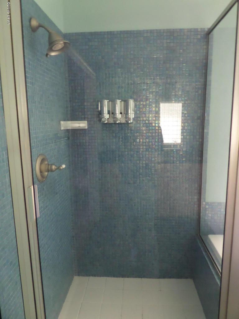 Holiday Beach Unit 16 - Residential Lease