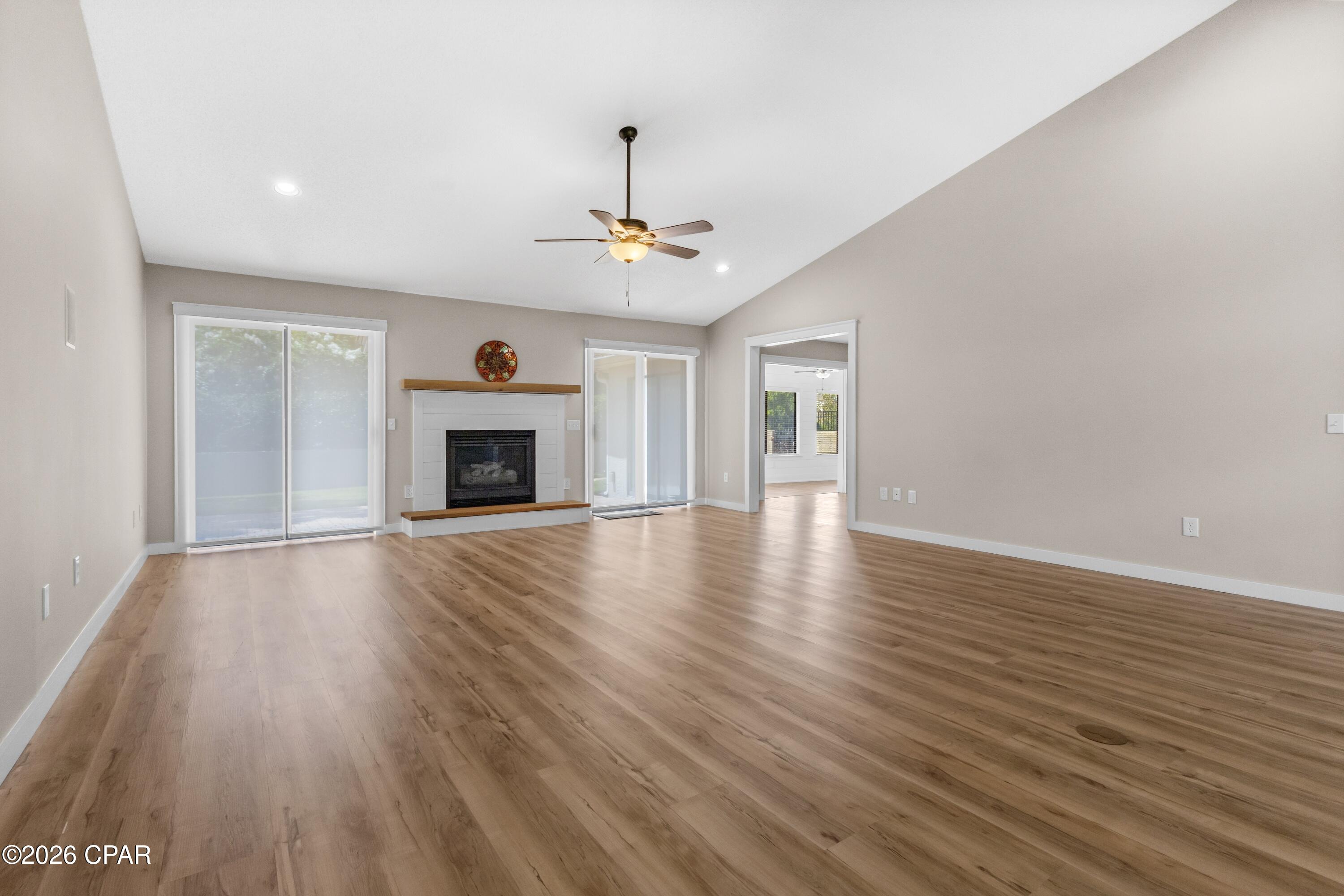 Country Club Harbour Estates - Residential