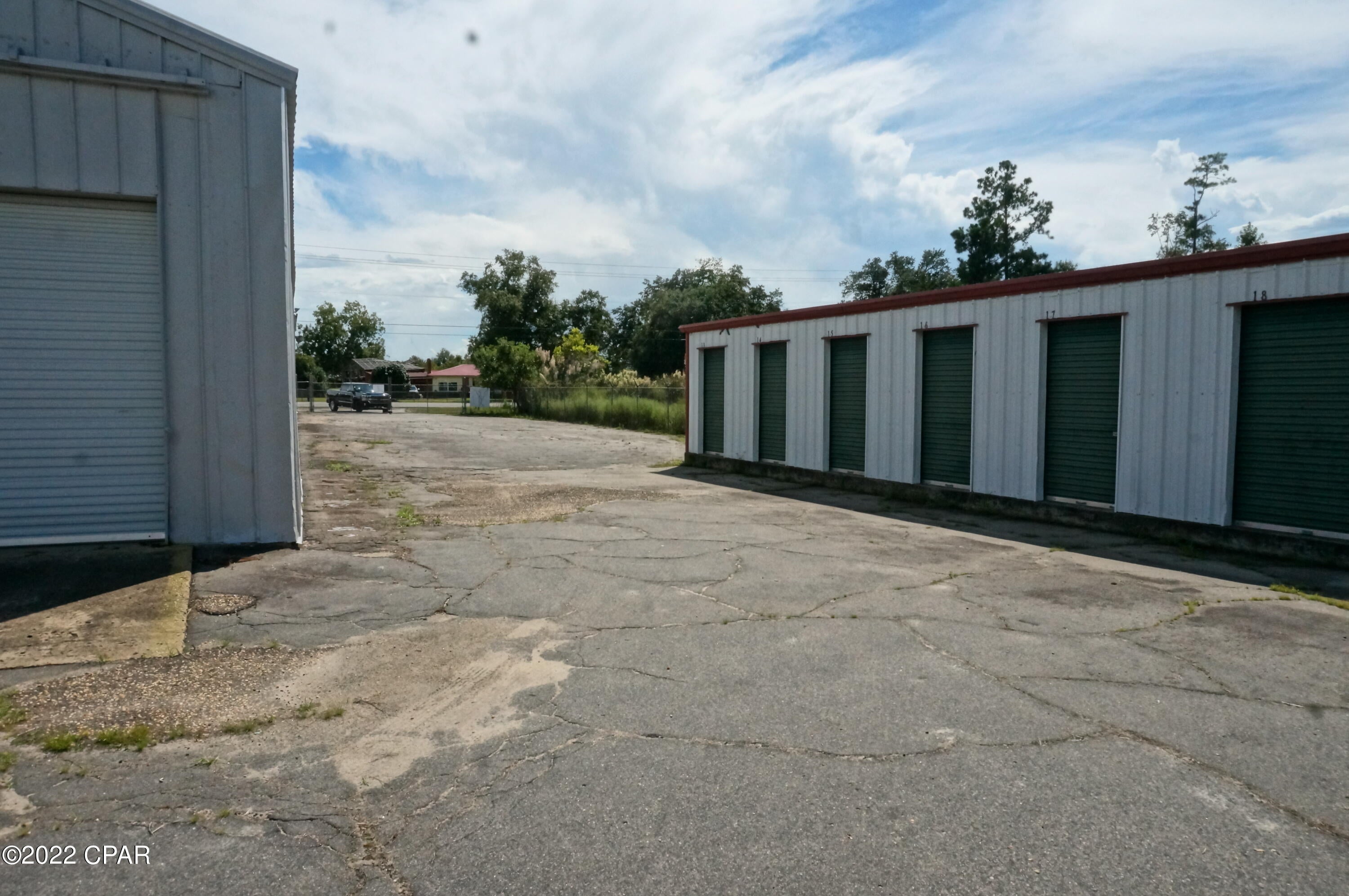 [No Recorded Subdiv] - Commercial Sale
