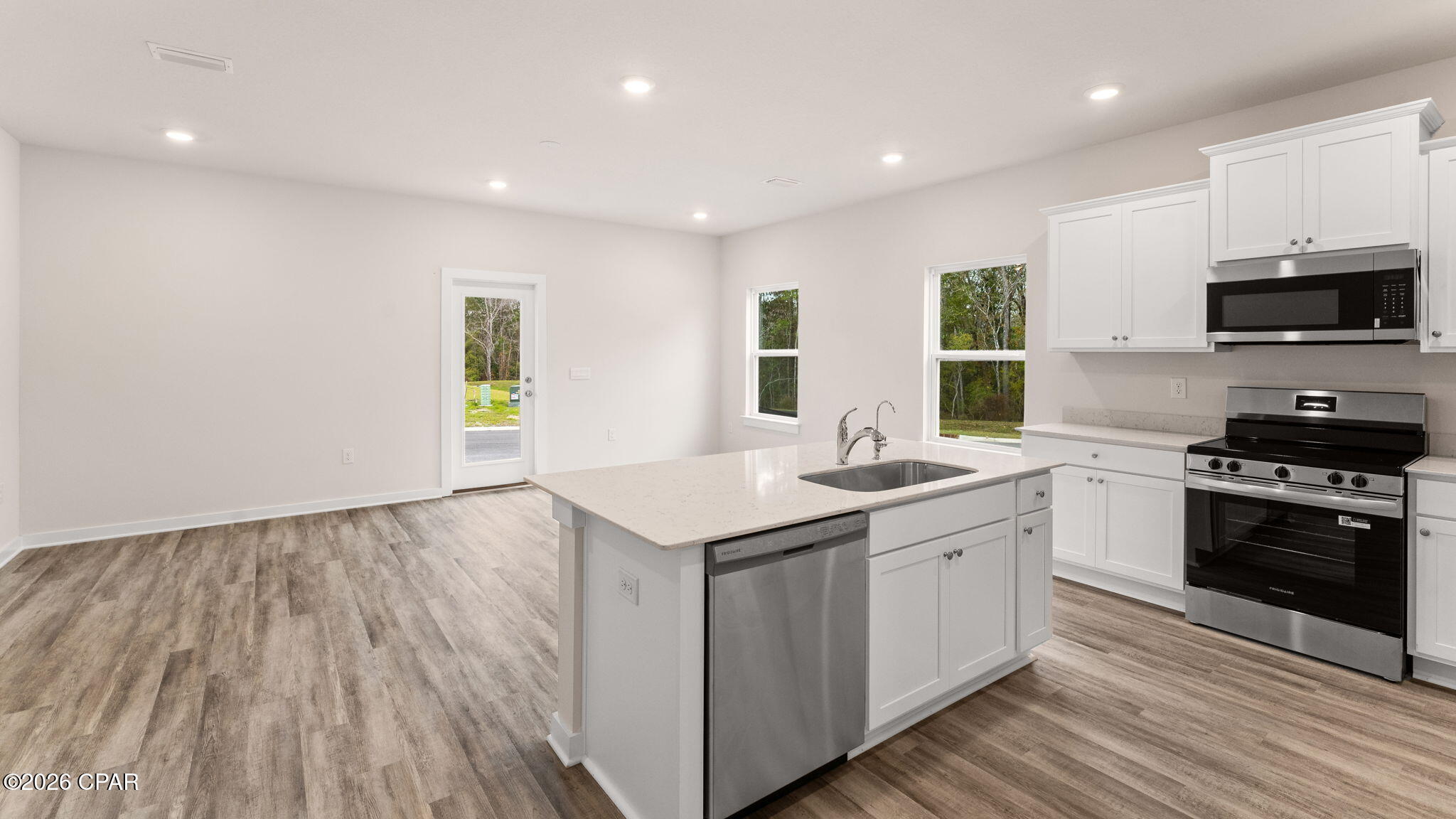 Colonial Landing - Residential