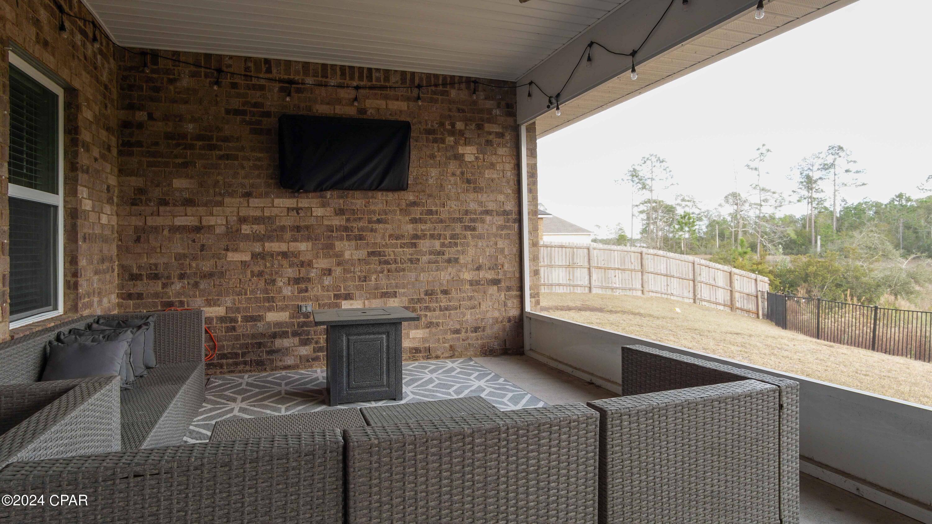 Fanning Bayou - Residential Lease