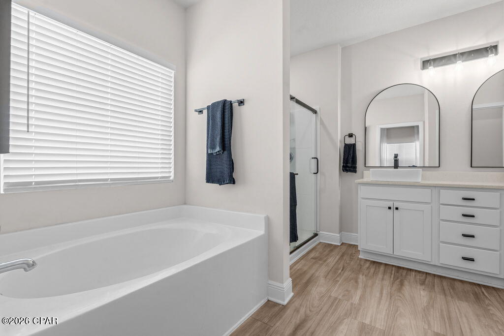 Emerald Cove Villas - Residential