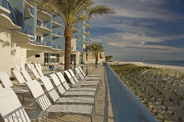 Sterling Breeze - Residential