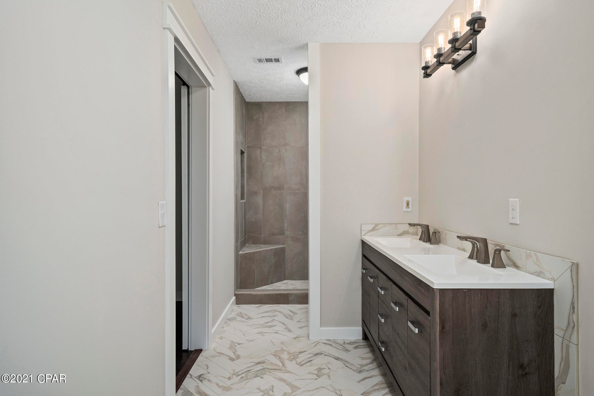 Kingswood - Residential