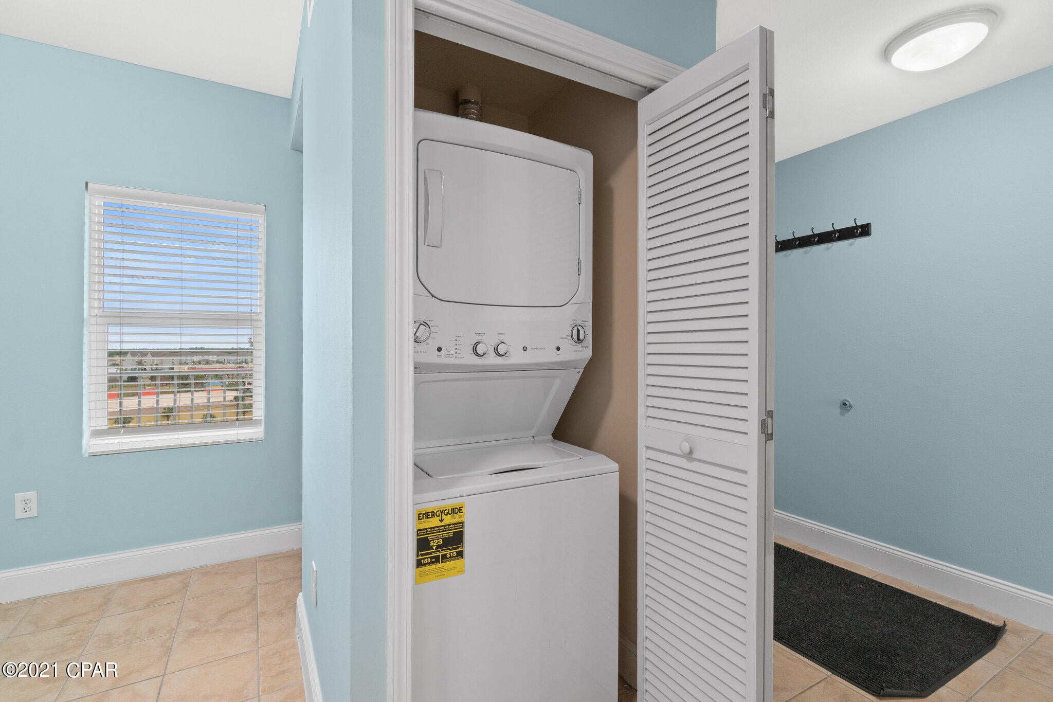 Laketown Wharf - Residential