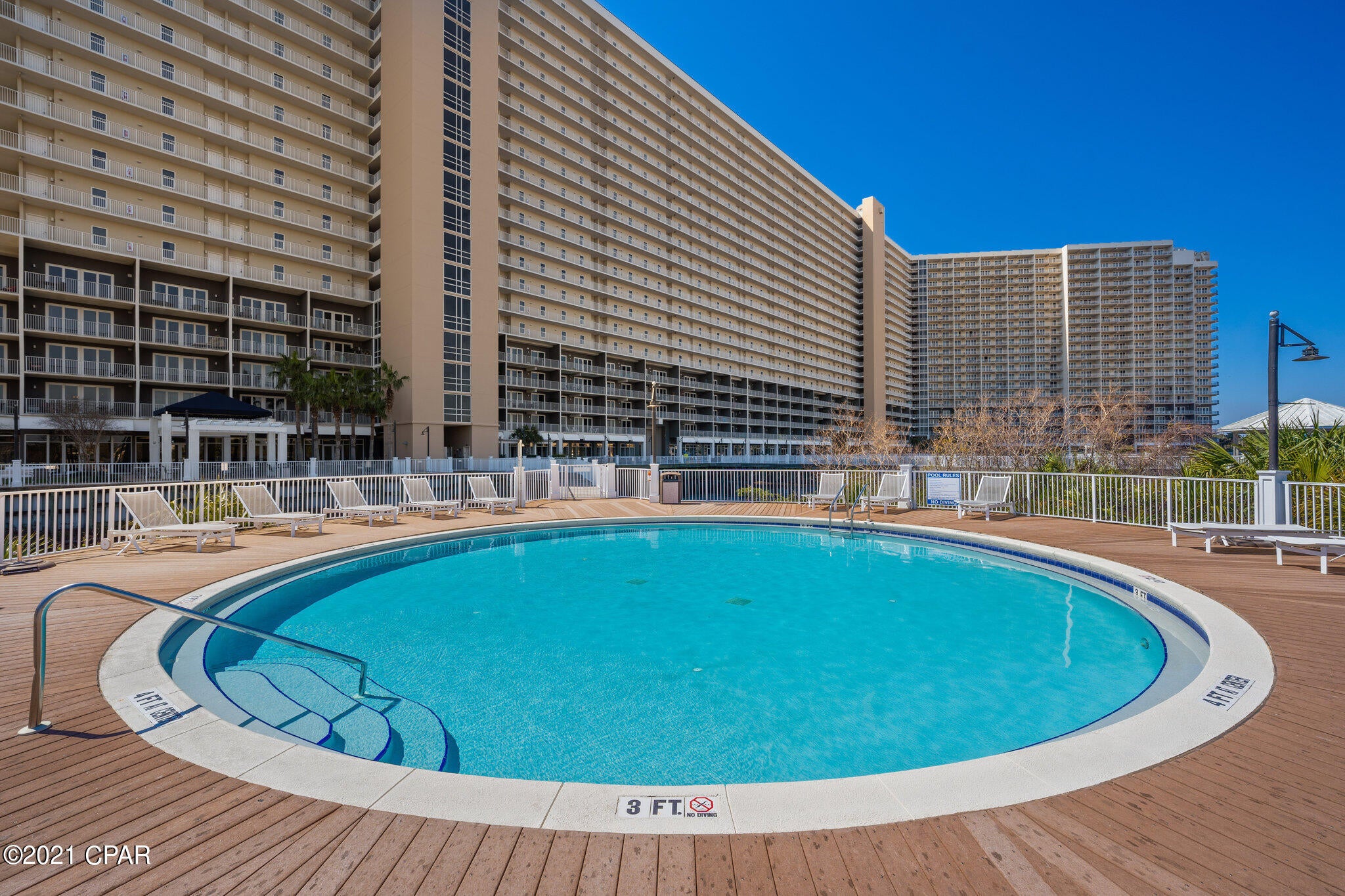Laketown Wharf - Residential