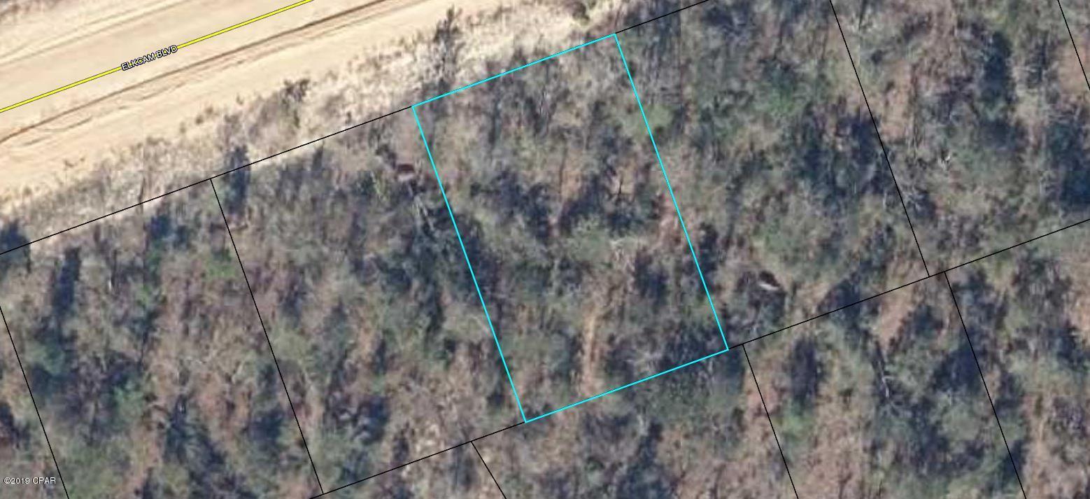 Get away from it all with this great lot in Sunny Hills.  There is another lot same size adjoining this one that can be purchase also.  Sunny Hills is a nice subdivision that has lakes and a golf course.  Just 45 minutes to Panama City Beach!