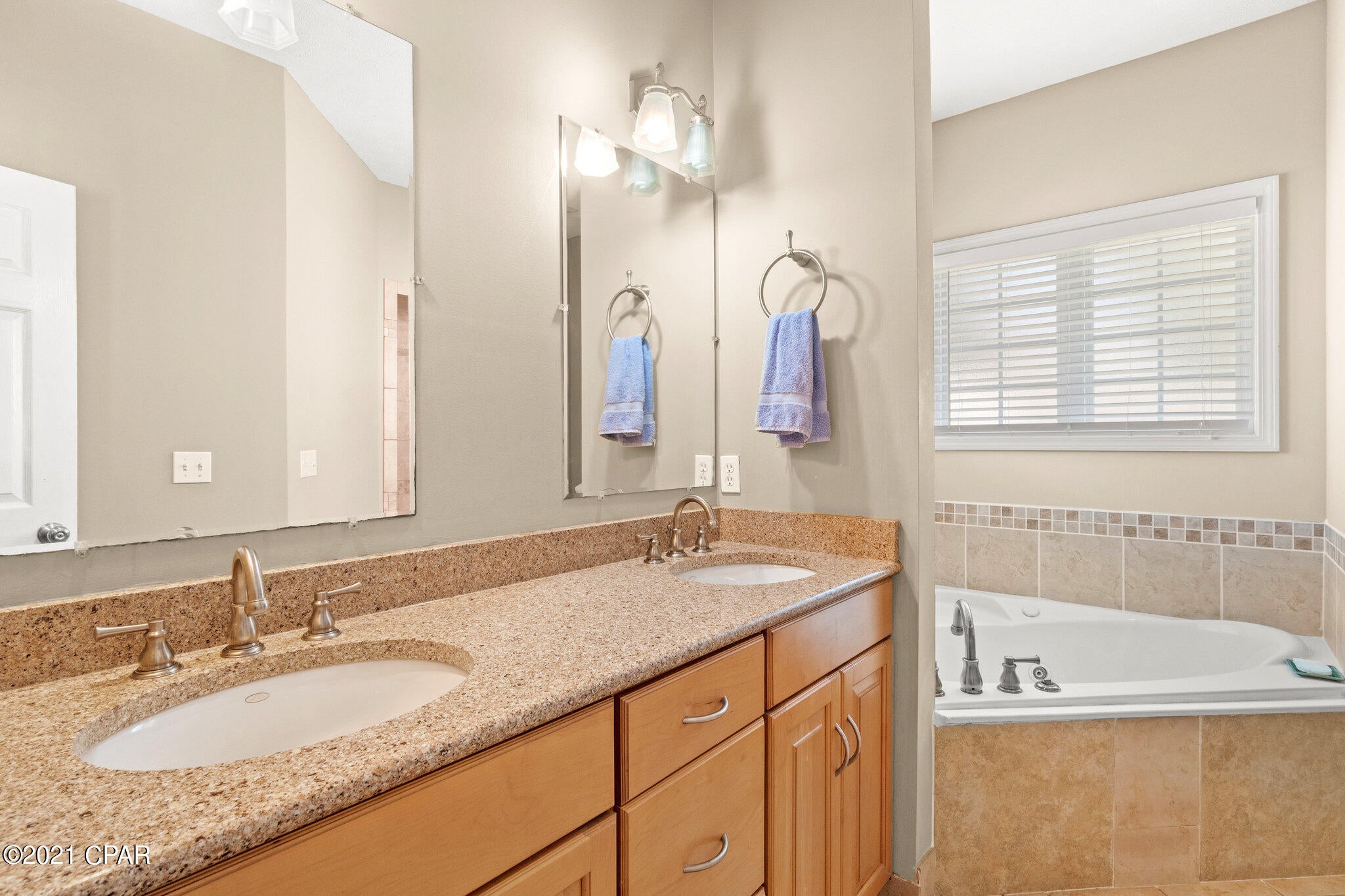 Bid-A-Wee Beach 1st - Residential