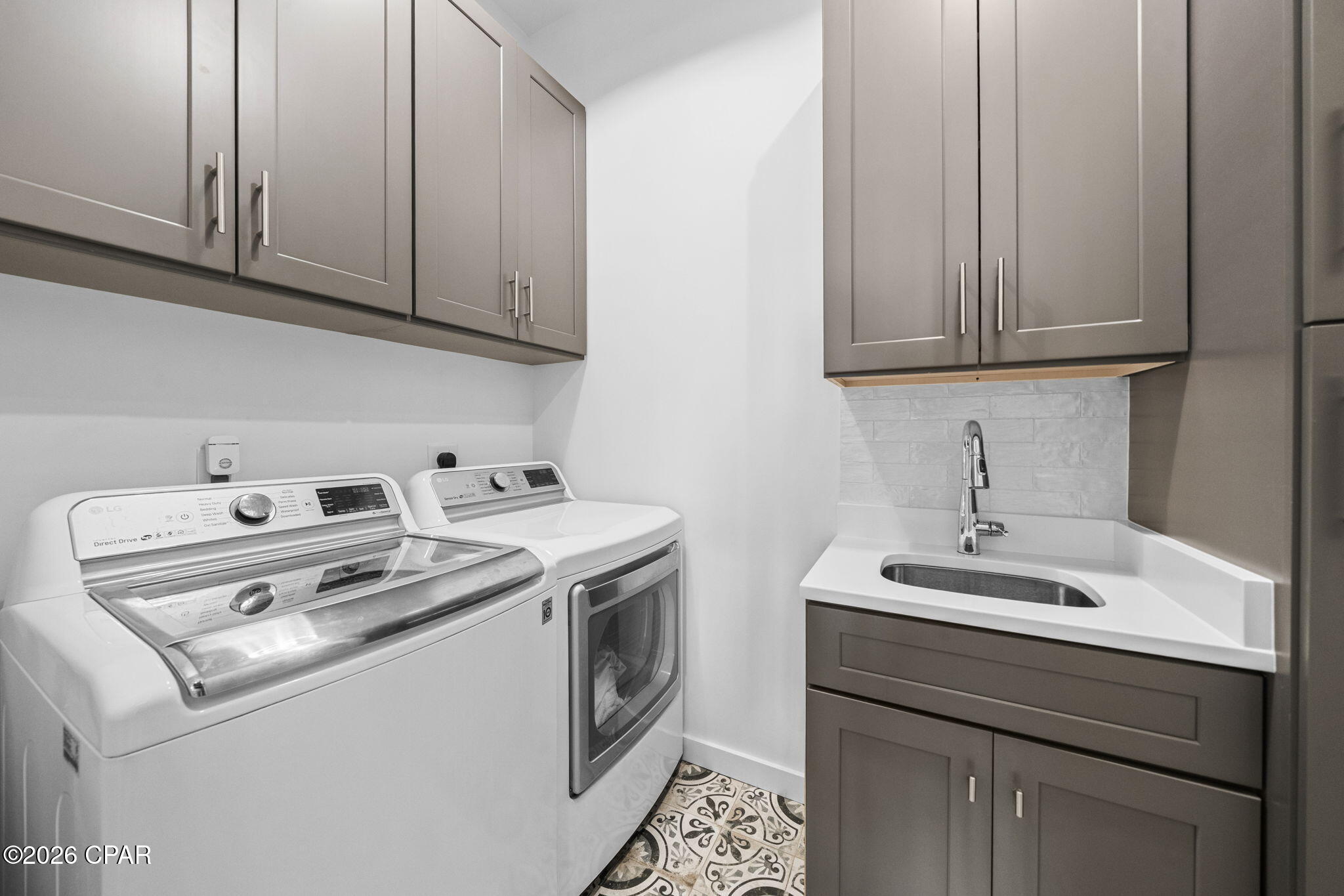 Rivercamps On Crooked Creek - Residential