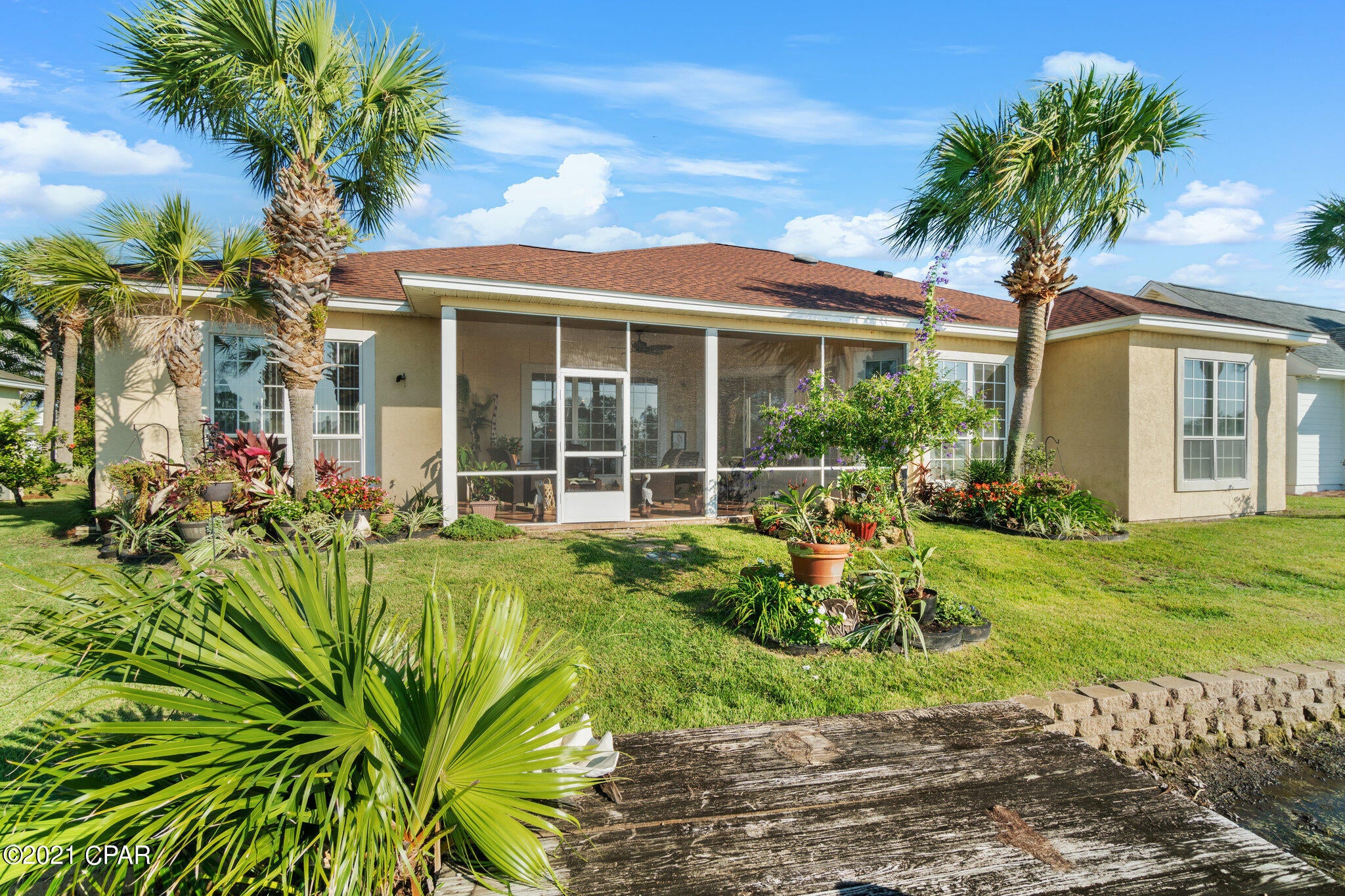 Jamaican Lake Condos - Residential