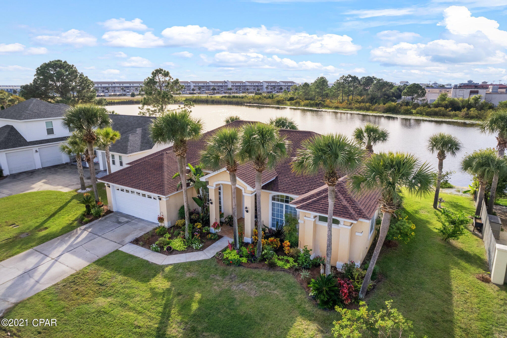 Jamaican Lake Condos - Residential