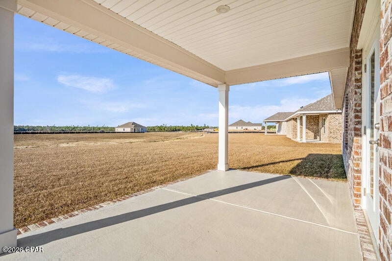 Lake Merial - Residential