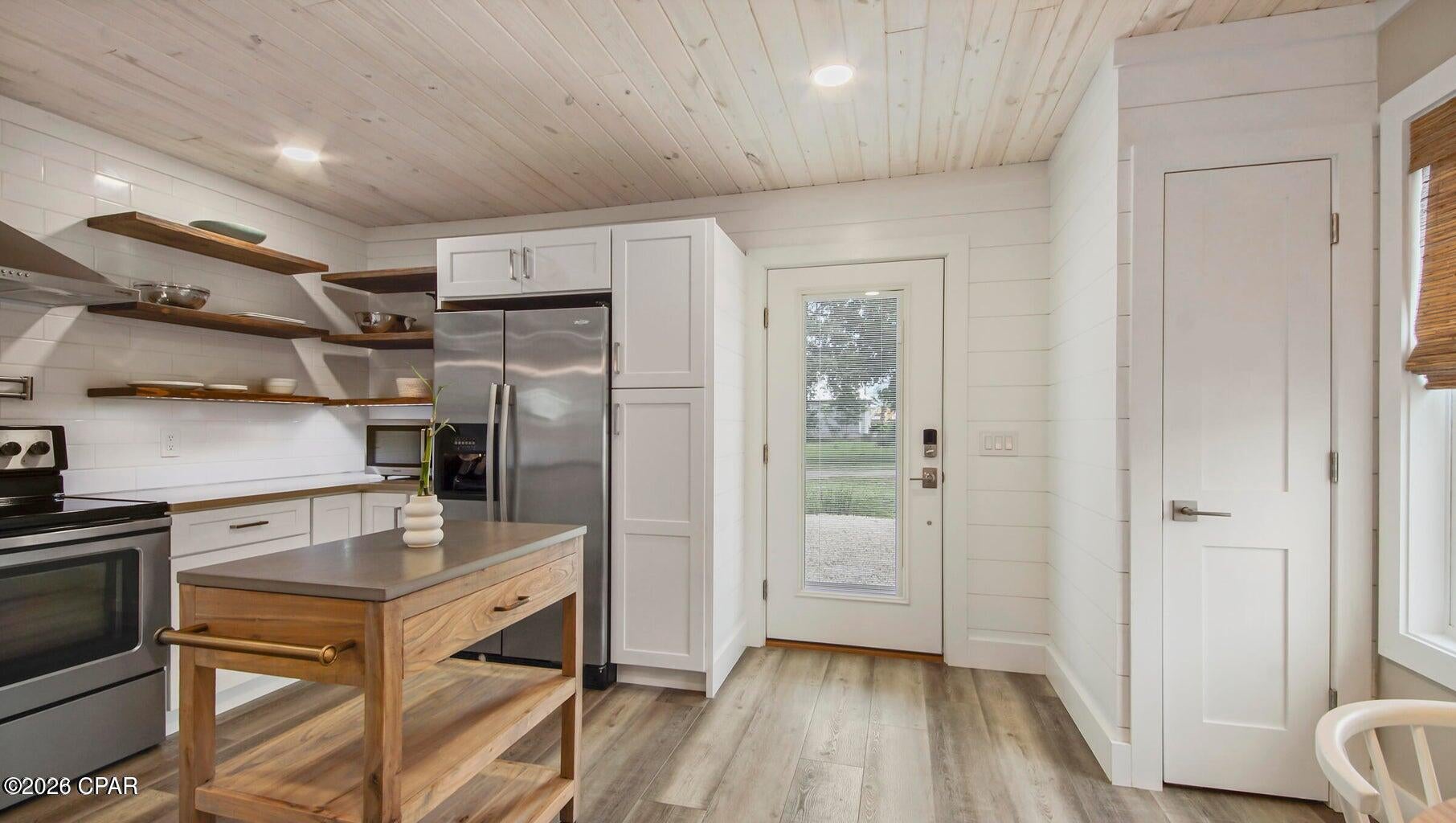 [No Recorded Subdiv] - Residential Lease