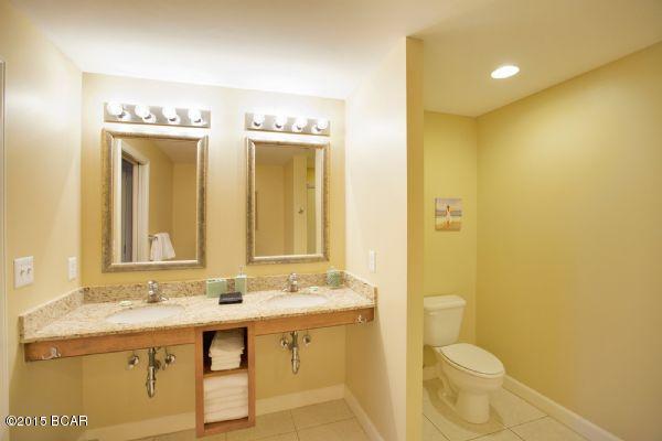 Splash Condo - Residential