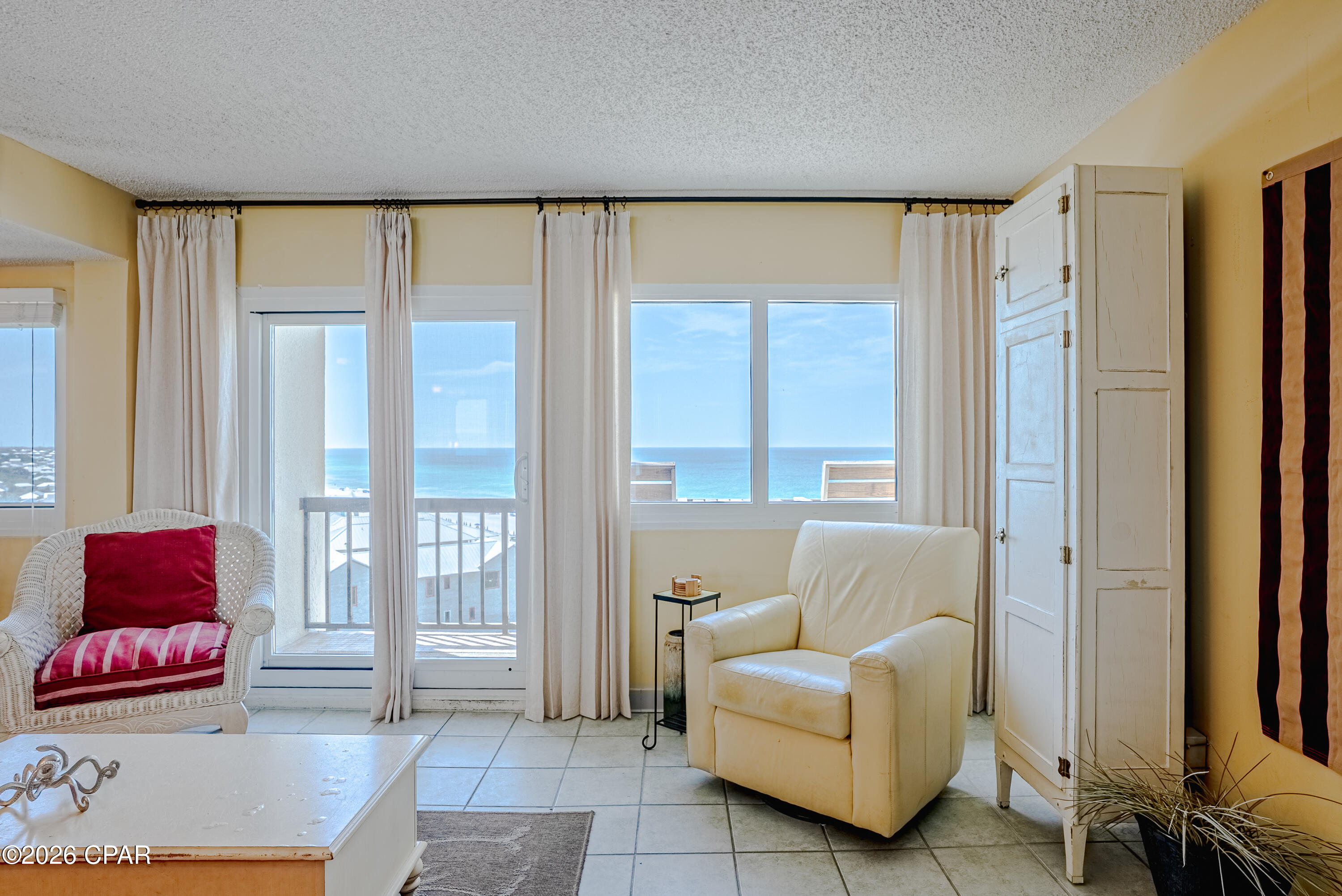 Pinnacle Port - Residential