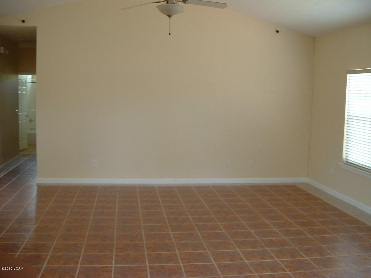 Beautiful 3 bedroom 2 bath home located in the desirable neighborhood of Hidden Pines freshly painted and new flooring.