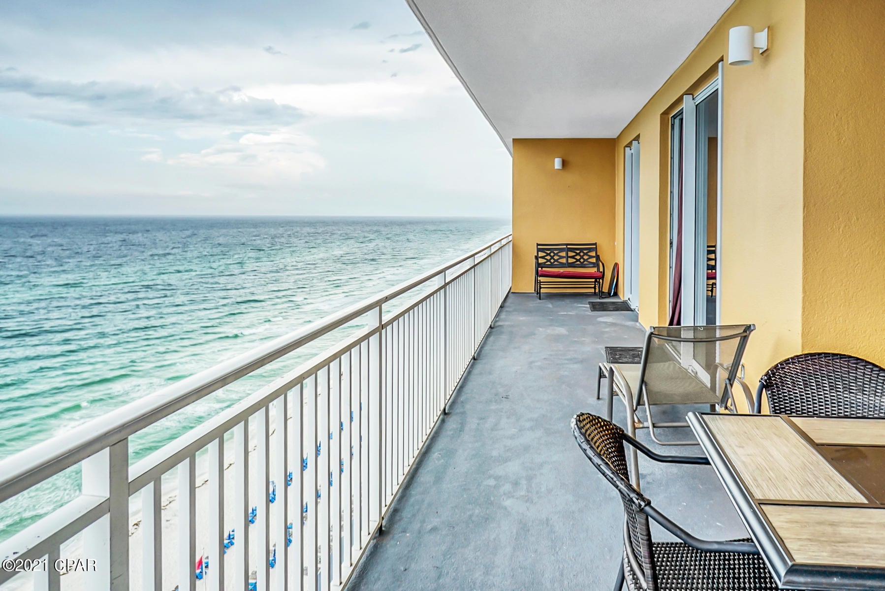 Splash Condo - Residential