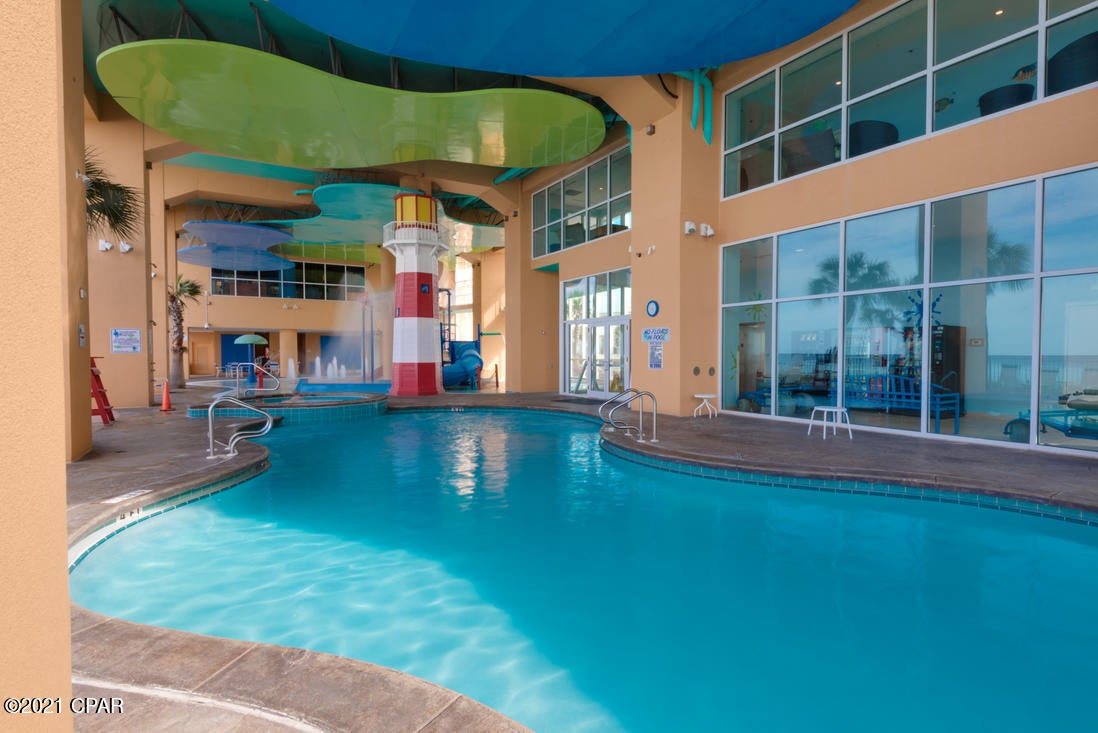 Splash Condo - Residential