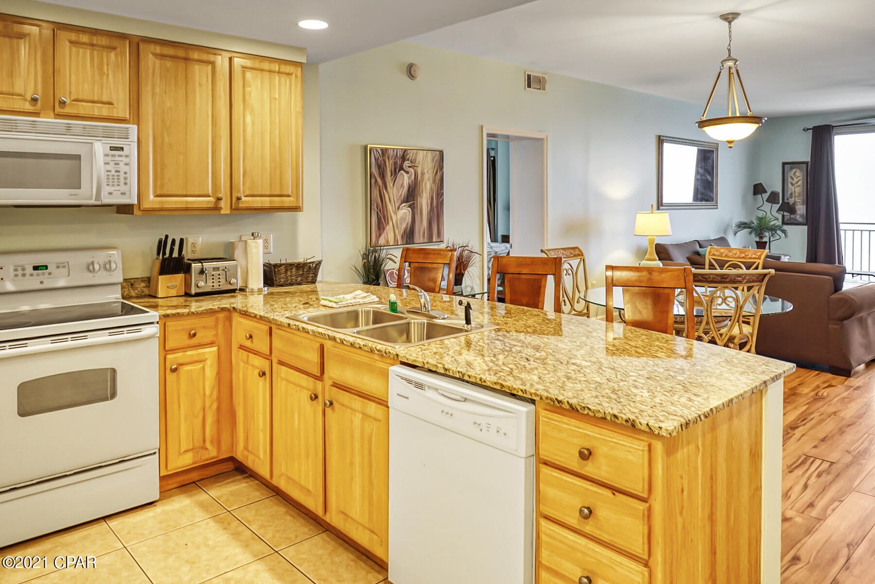 Splash Condo - Residential