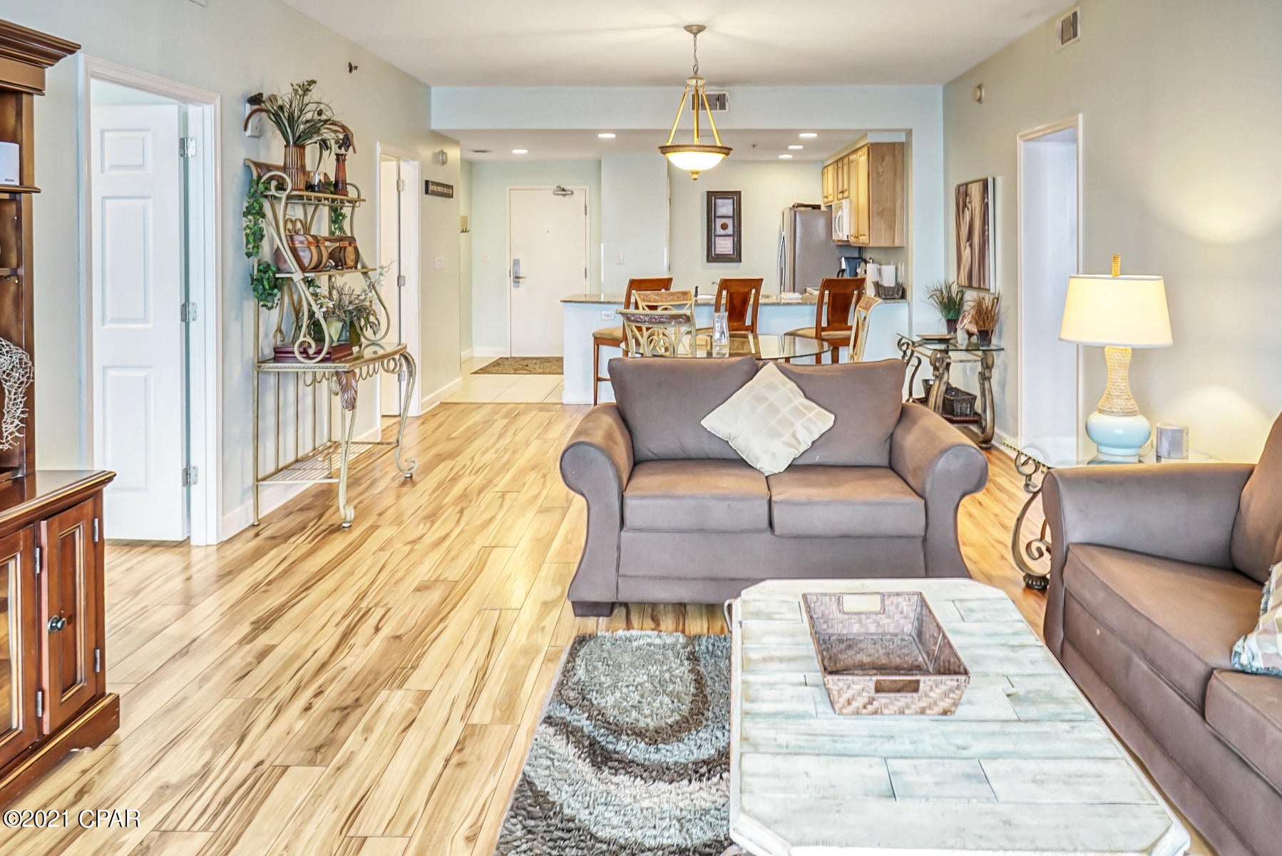 Splash Condo - Residential