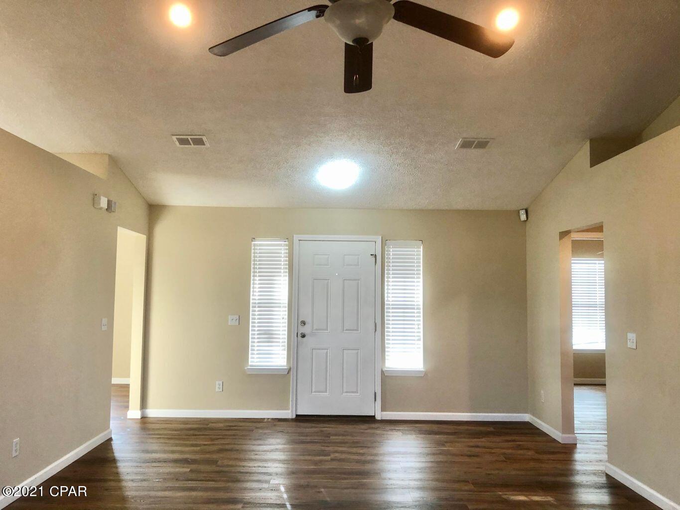 [No Recorded Subdiv] - Residential Lease
