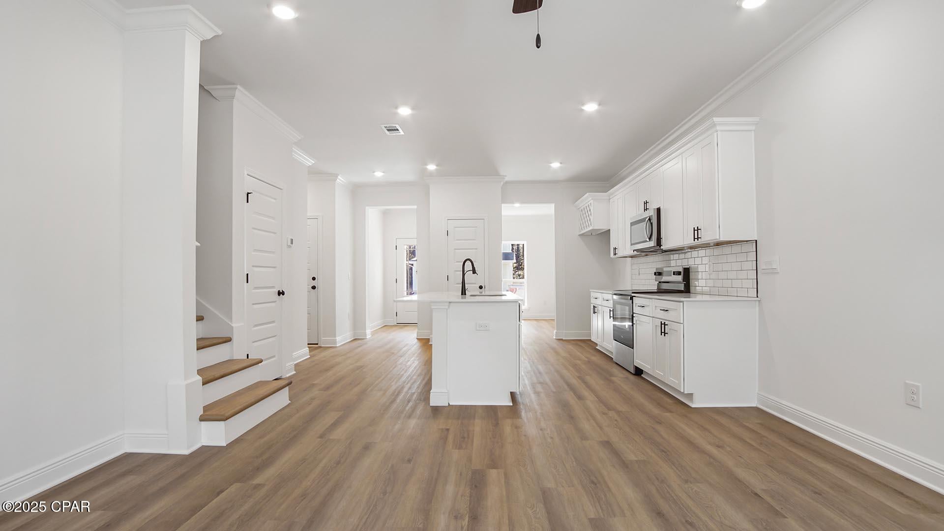 Colonial Landing - Residential