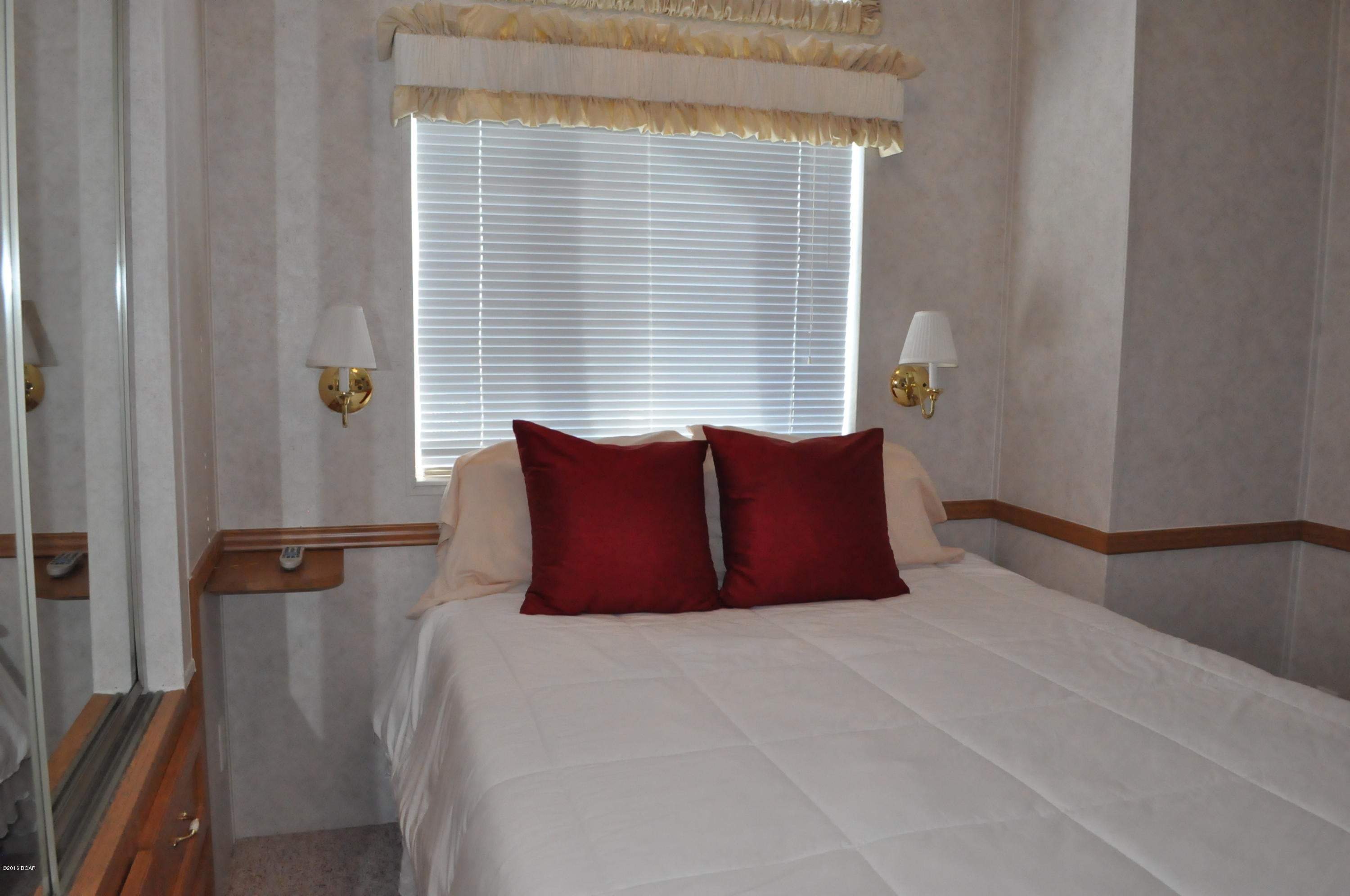 Emerald Pointe Resort - Residential