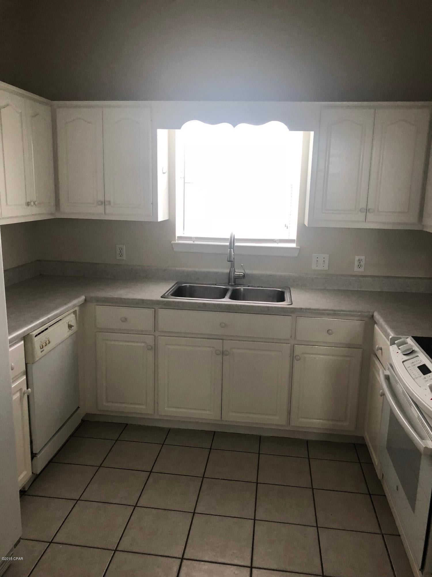 Fernwood Park - Residential Lease