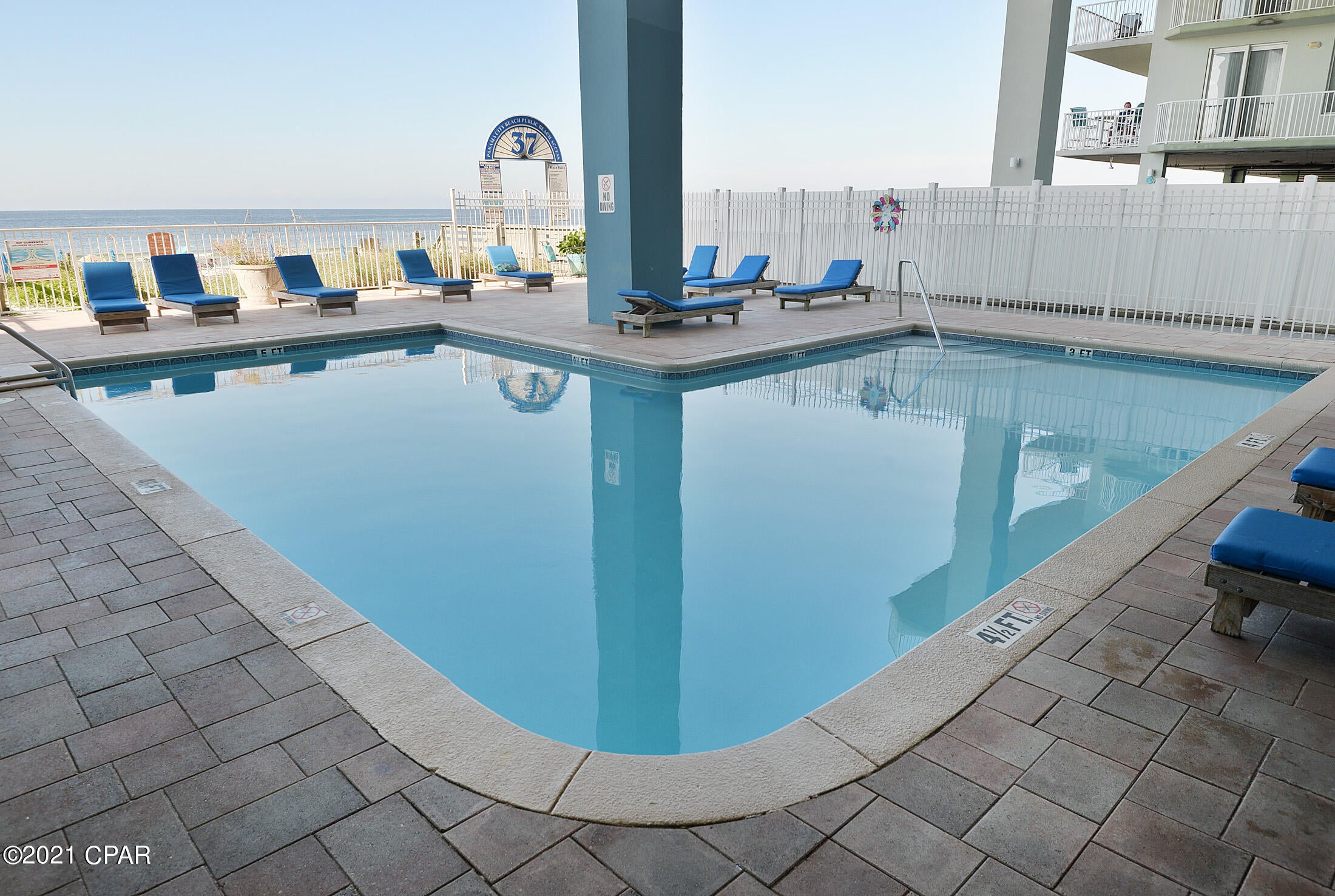 Grandview East At Long Beach - Residential