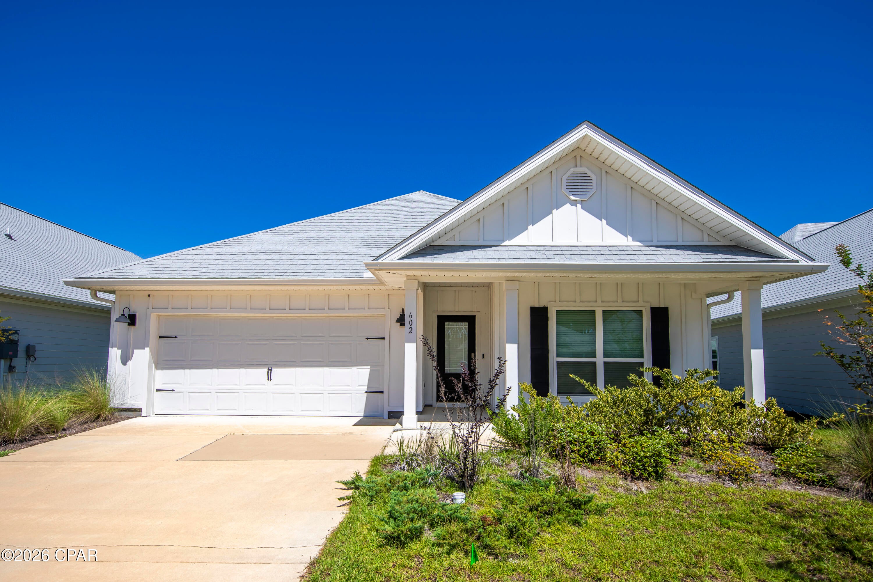 Fantastic rental like new.  Popular subdivision off of Hwy 79, Available immediately