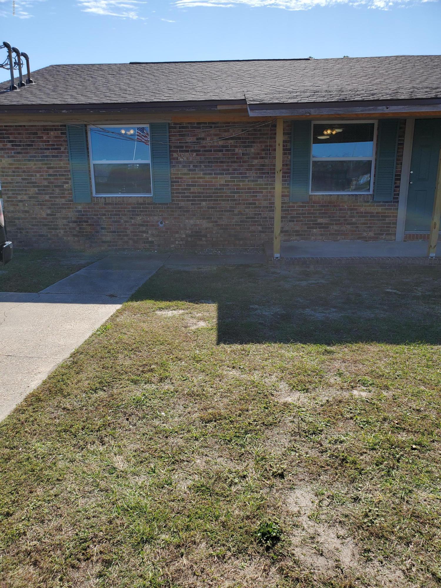 Newly remodeled 2 bedroom 1 bath triplex near Gulf Coast State College and FSU-PCC. This unit has just been painted inside. New vinyl plank throughout. Dishwasher, Laundry room. Across from Frank Nelson Park. Yard care included. No pets please.