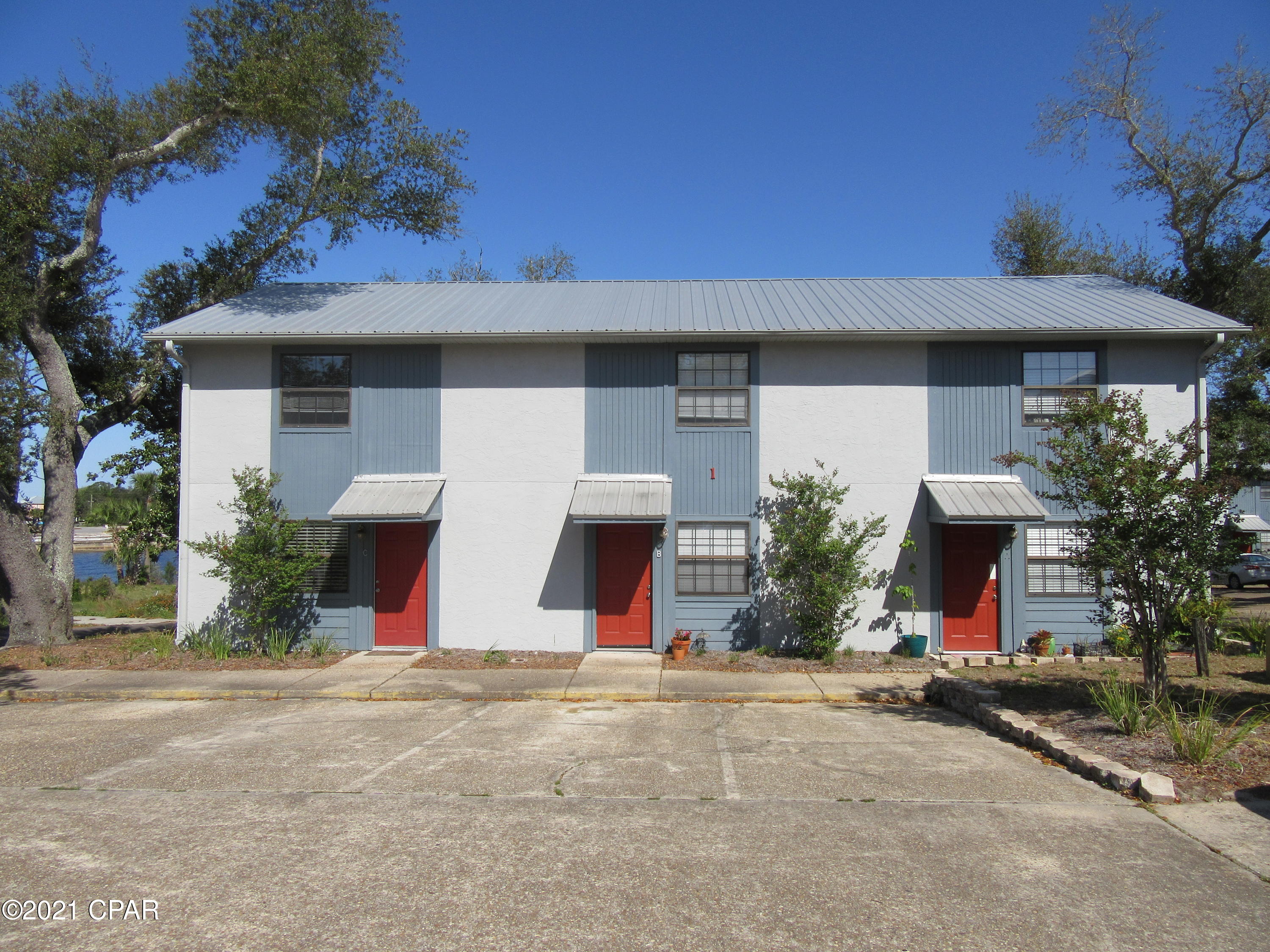2 Bedroom 1.5 Bath Town house located in Historic St Andrews. Close to shopping and dinning and walking distance to St . Andrews bay. Washer and dryer hookups. All property sizes and ages are approximate, please measure and/or verify if important.

School assignments are subject to change, please check with Bay County for most accurate information. Deposit is the same as the rent.Pets NOT Allowed!