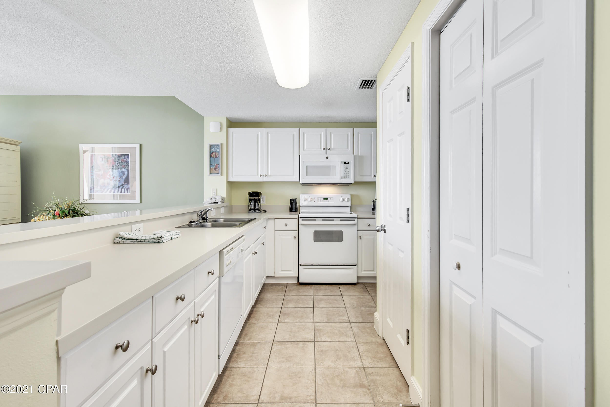 Majestic Beach Tower I - Residential