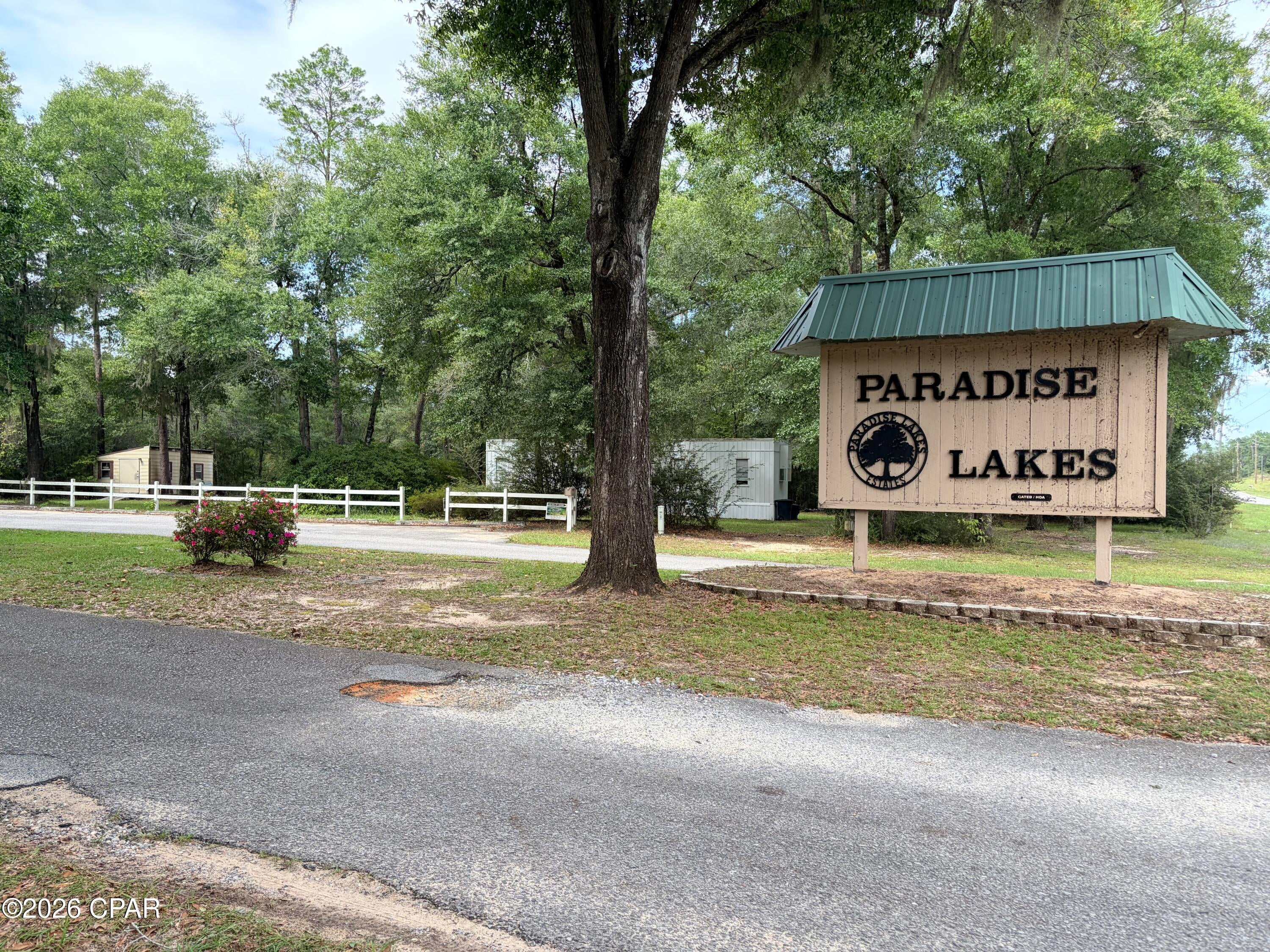 Paradise Lakes - Residential