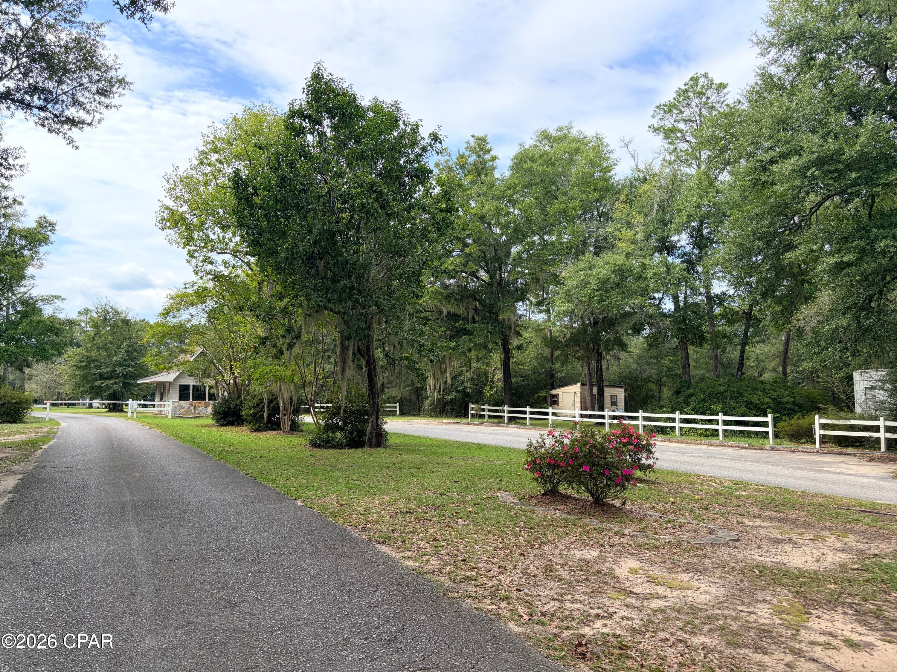 Paradise Lakes - Residential