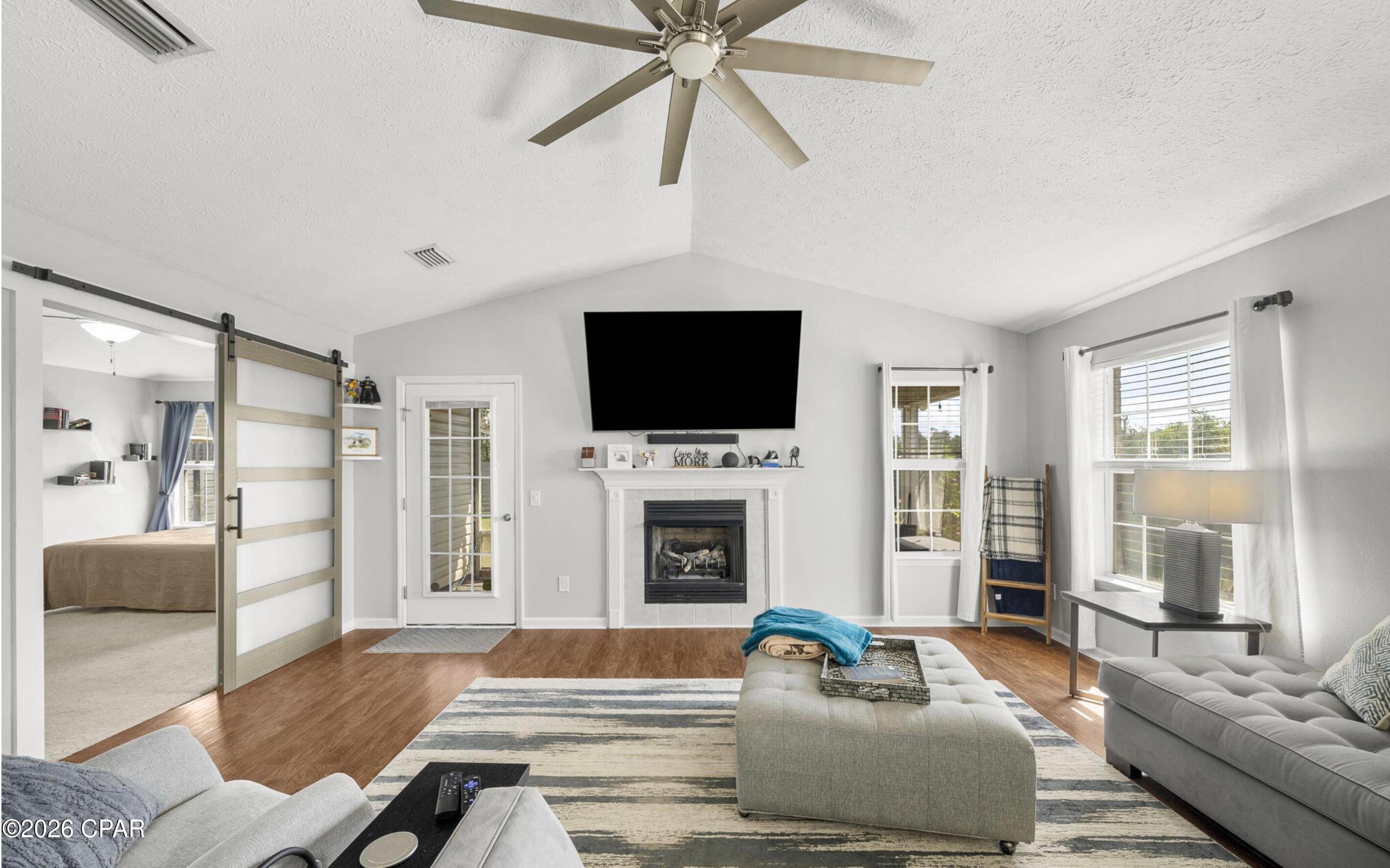 [No Recorded Subdiv] - Residential Lease