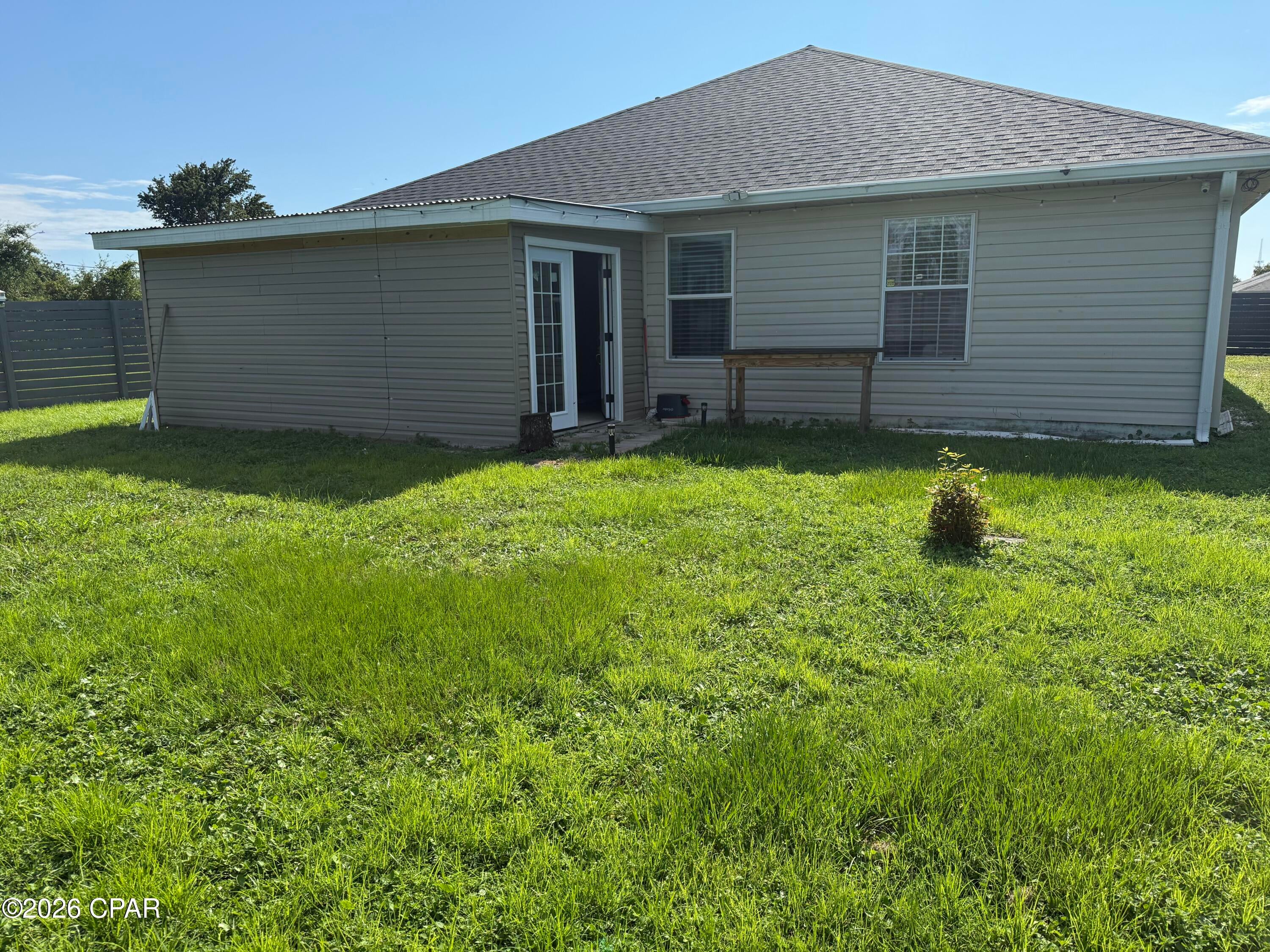 [No Recorded Subdiv] - Residential Lease