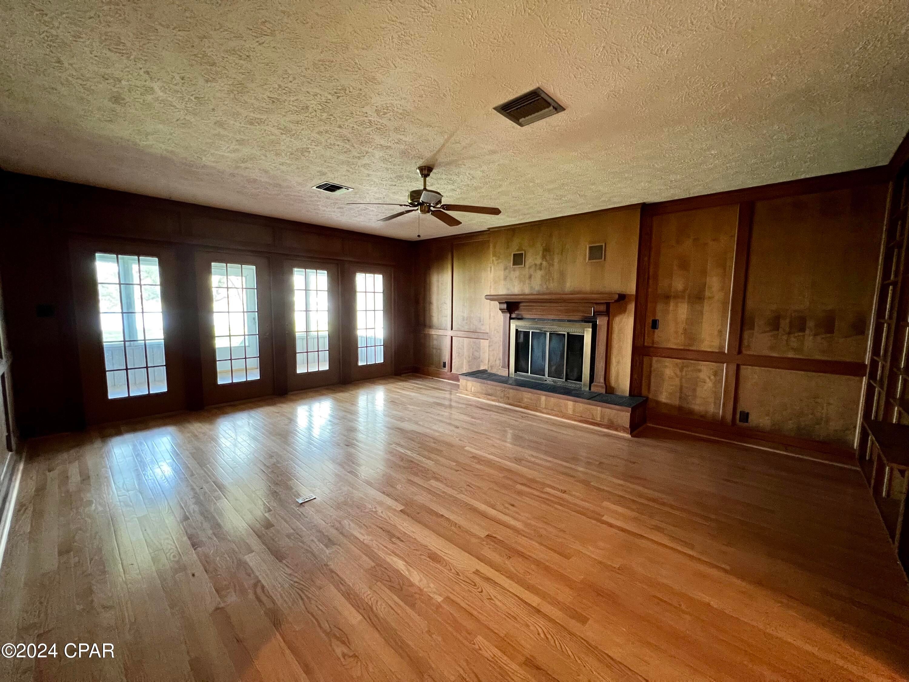 [No Recorded Subdiv] - Residential Lease