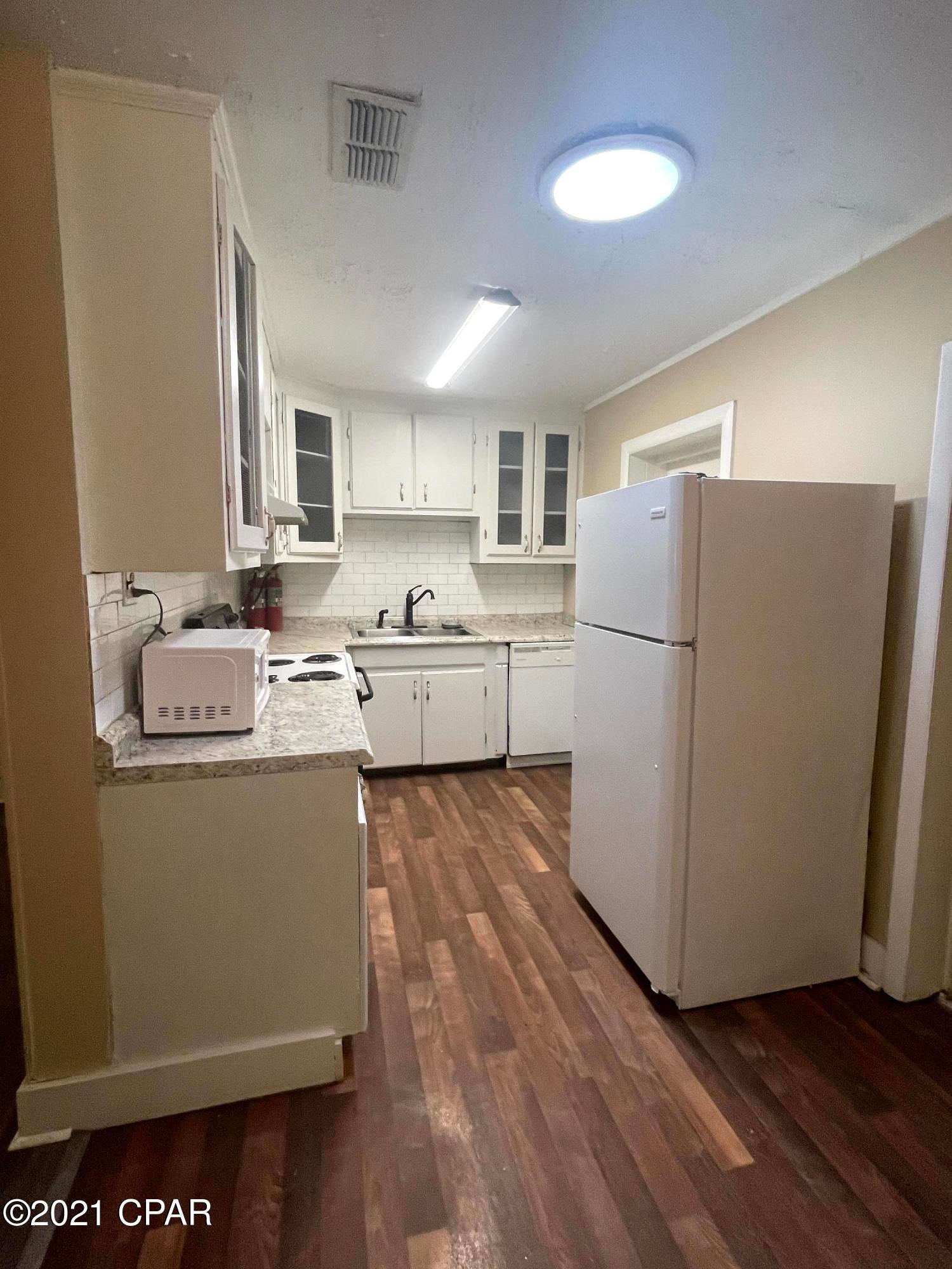 [No Recorded Subdiv] - Residential