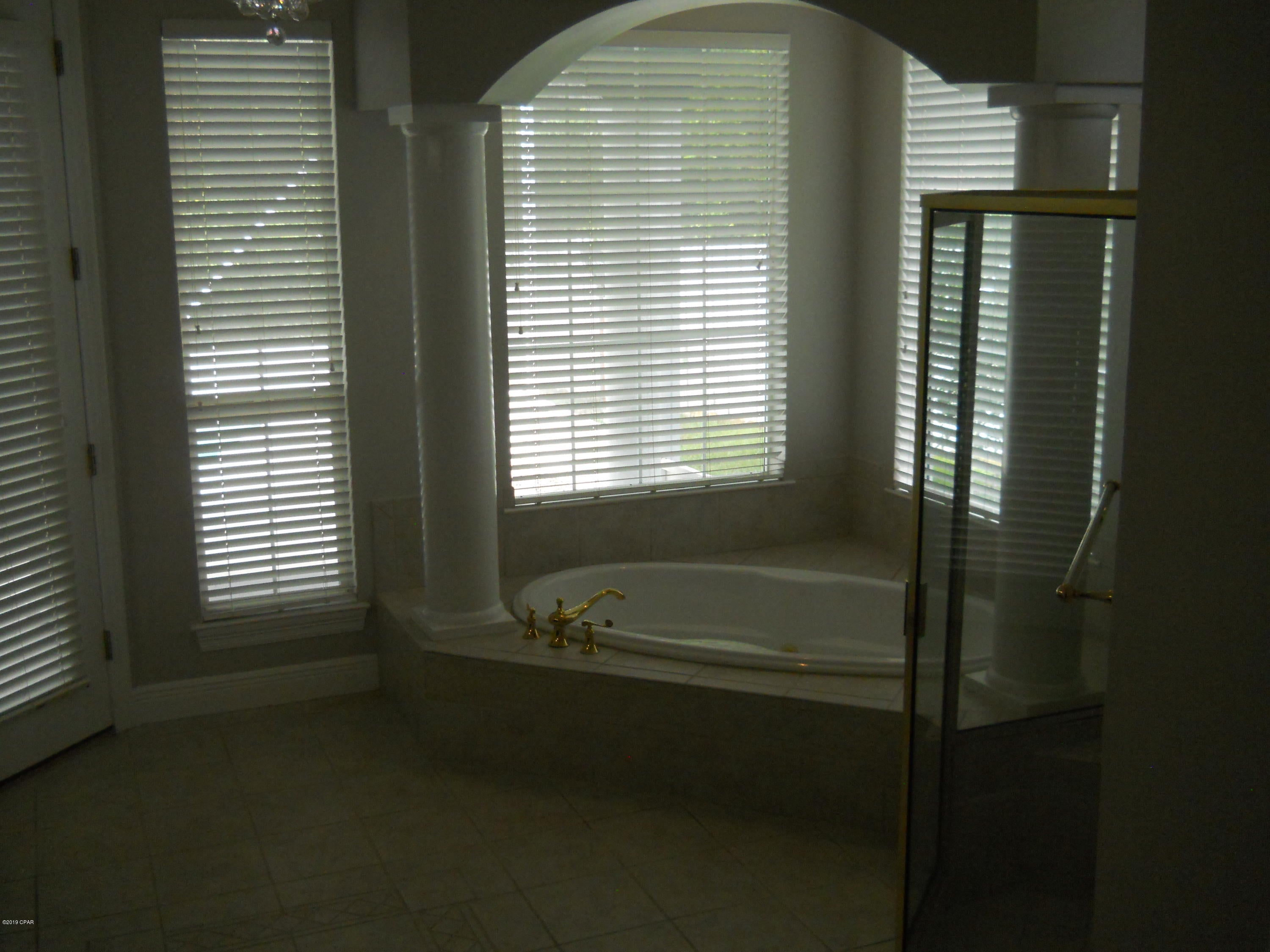 Dolphin Bay Ph I - Residential