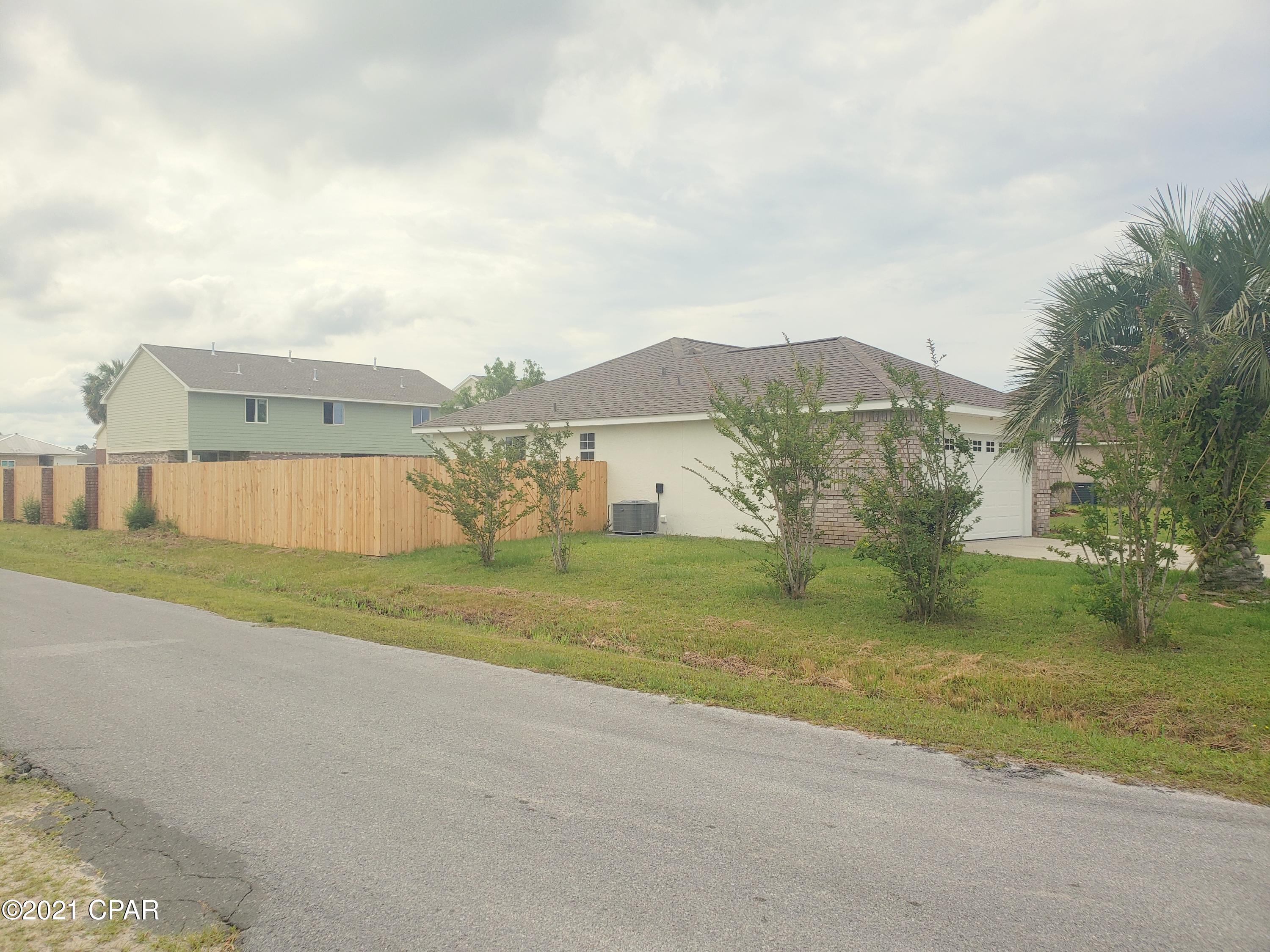 Highway 22 West Estates - Residential