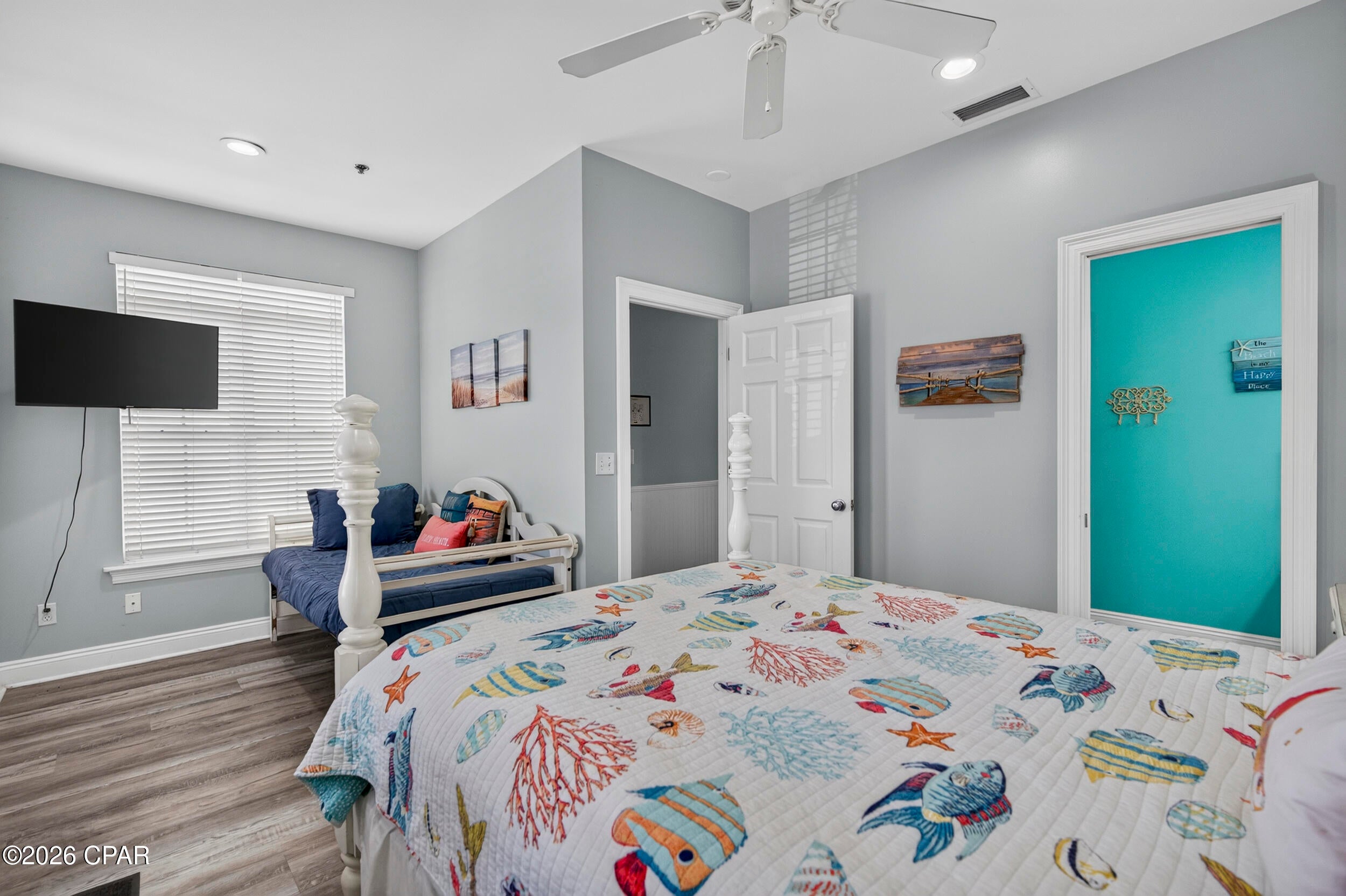 Summer Towne Cottage Condo Ph II - Residential
