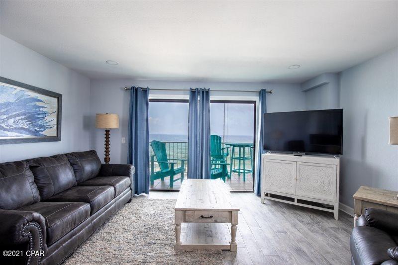 Unit 701 is 2 bedroom 2 full bath unit at Summit Condo . True it is real jam , which is not often to see on recent real estate market at Panama City Area.

Beautifully remodeled and fully furnished unit is on rental Program and on high demand : fully rented until end of September 2021. 

Must see to appreciate
