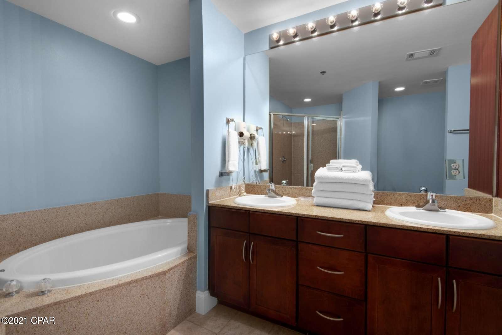 Laketown Wharf Phase II - Residential