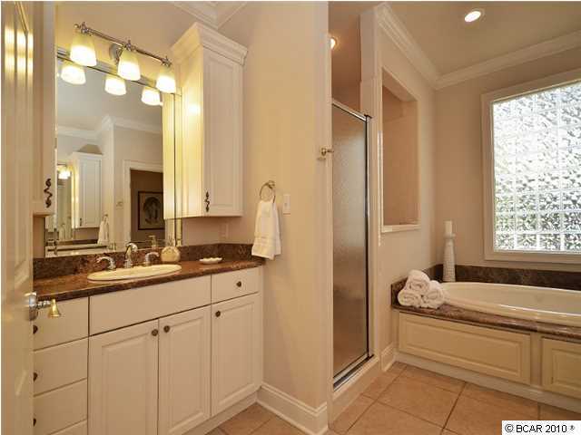 Lakewood Point Estate - Residential
