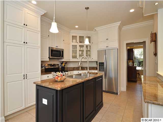 Lakewood Point Estate - Residential